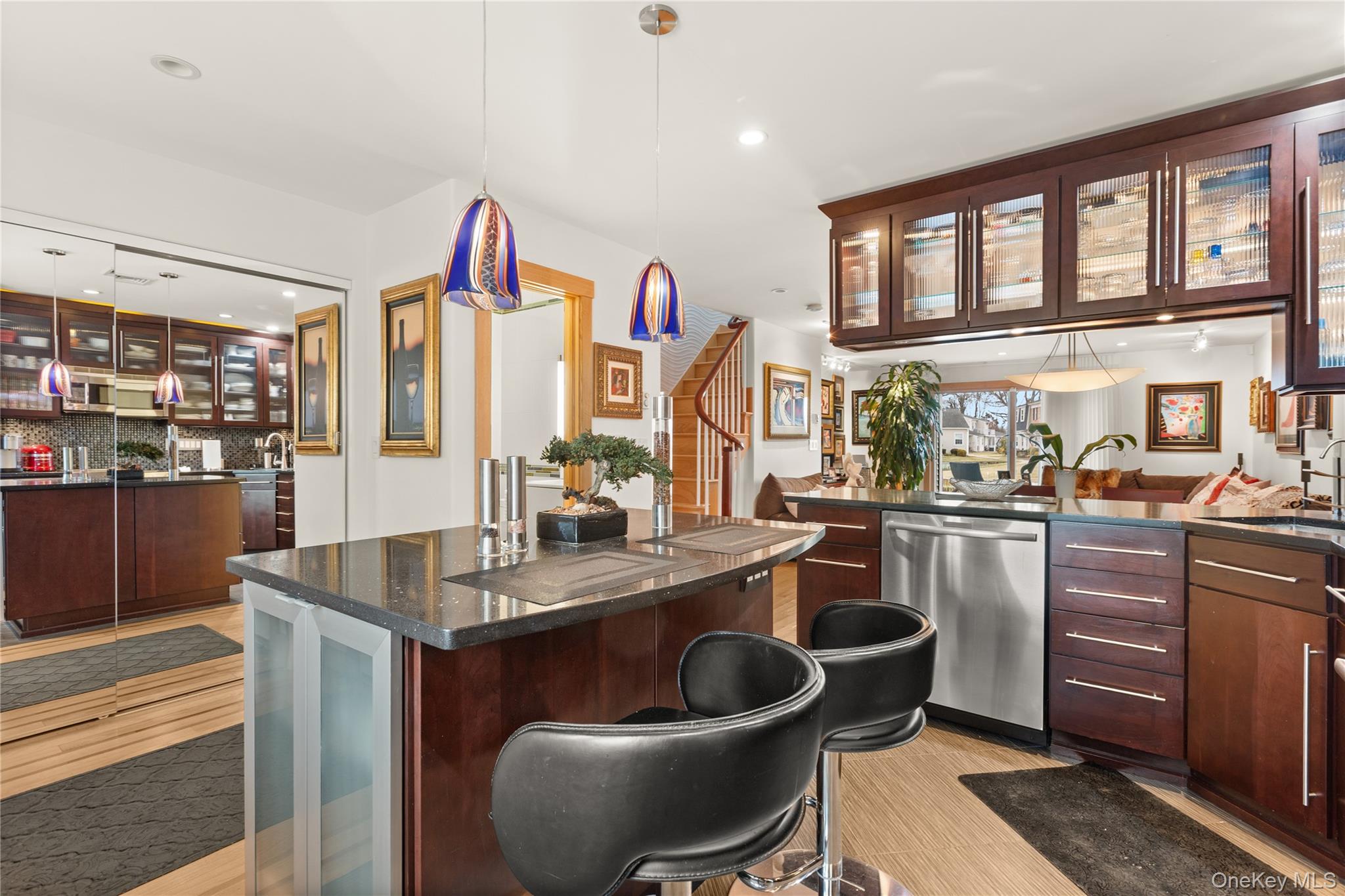 4th image of 158 Harbor S, Babylon, NY 11701 | MLS# 1040847
