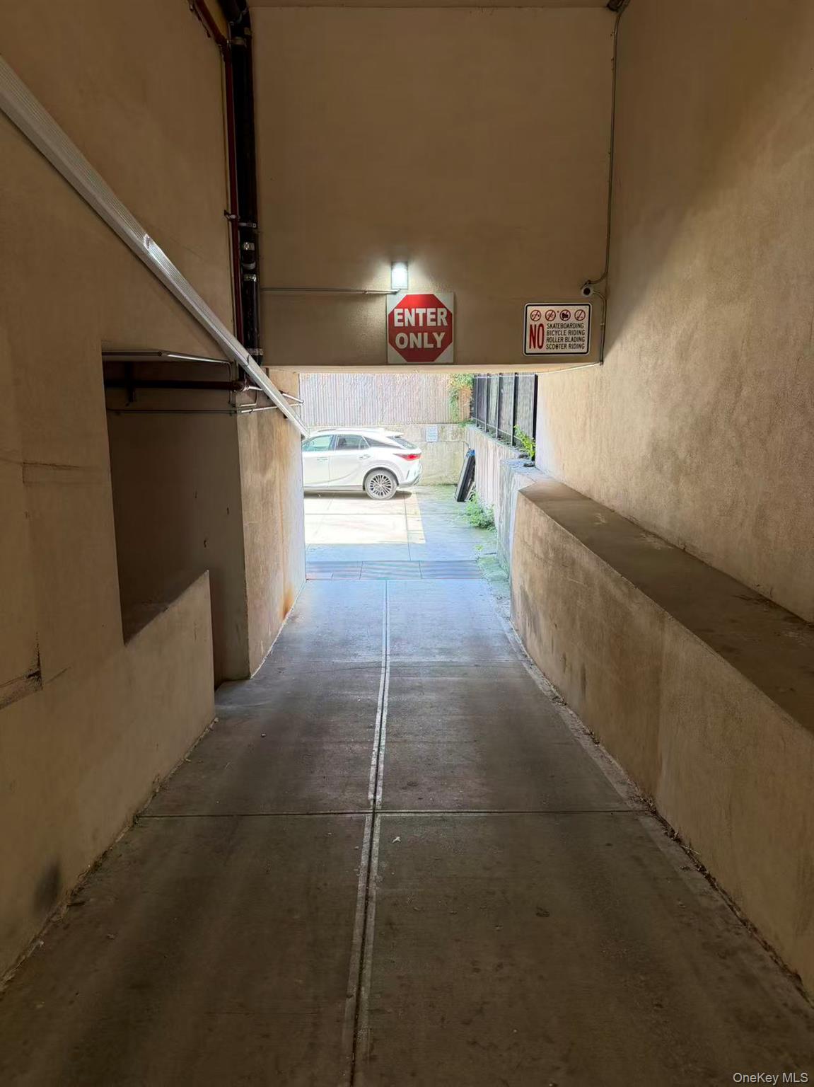 3rd image of 71-19 162Nd St, New York, NY 11365