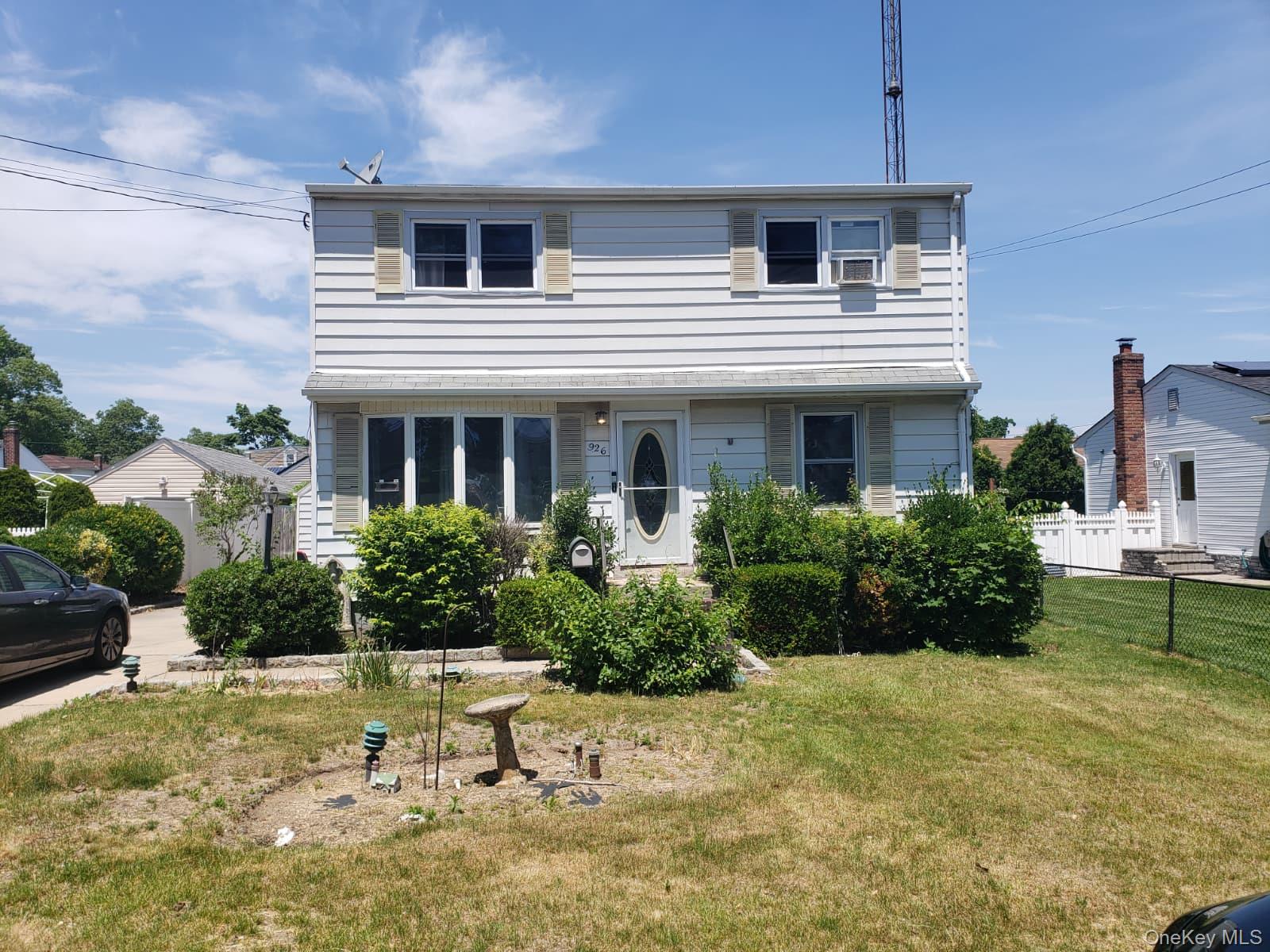 1st image of 926 9th St, West Babylon, NY 11704 | MLS# 1040857