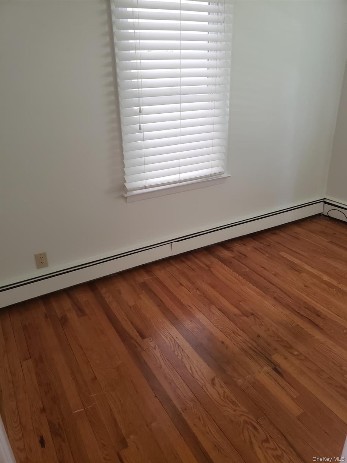 4th image of 926 9Th St, West Babylon, NY 11704 | MLS# 1040857