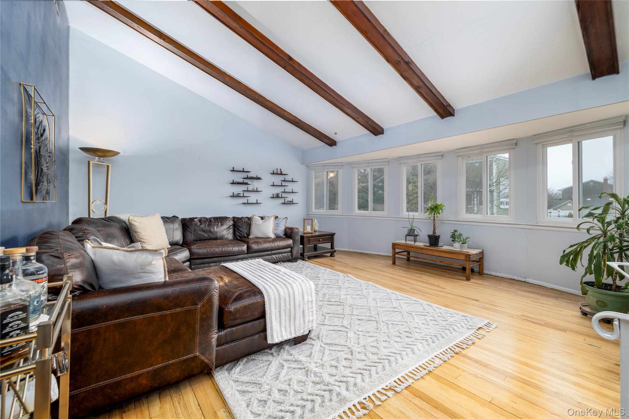 5th image of 29 Donna Ln, Hempstead, NY 11561 | MLS# 1040870