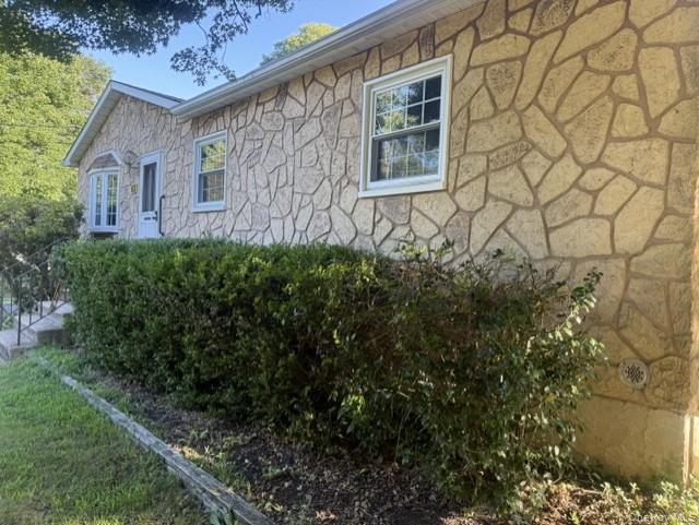 2nd image of 149 Locust Dr, Brookhaven, NY 11778 | MLS# 1040873