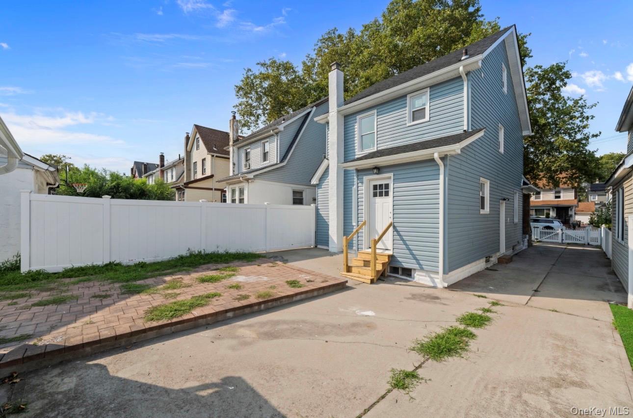14th image of 21432 112th Rd, New York, NY 11429 | MLS# 1040876