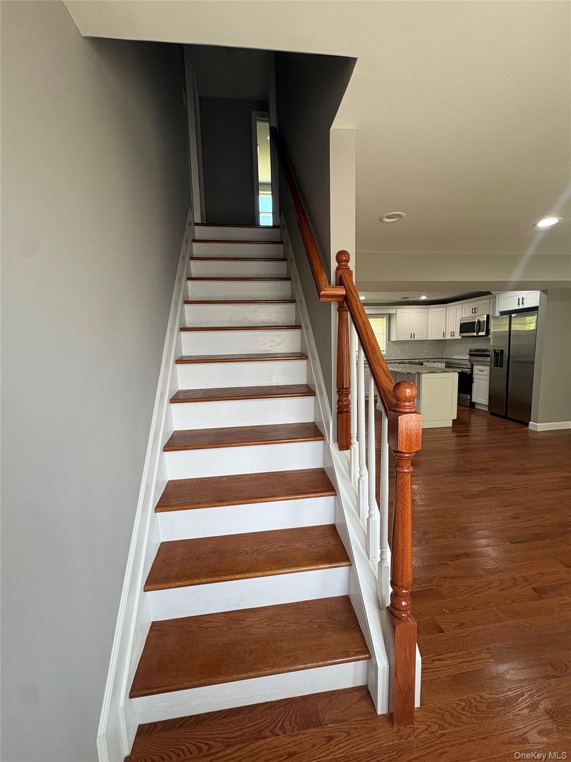 3rd image of 7 E Lakeland St, Islip, NY 11706 | MLS# 1040915