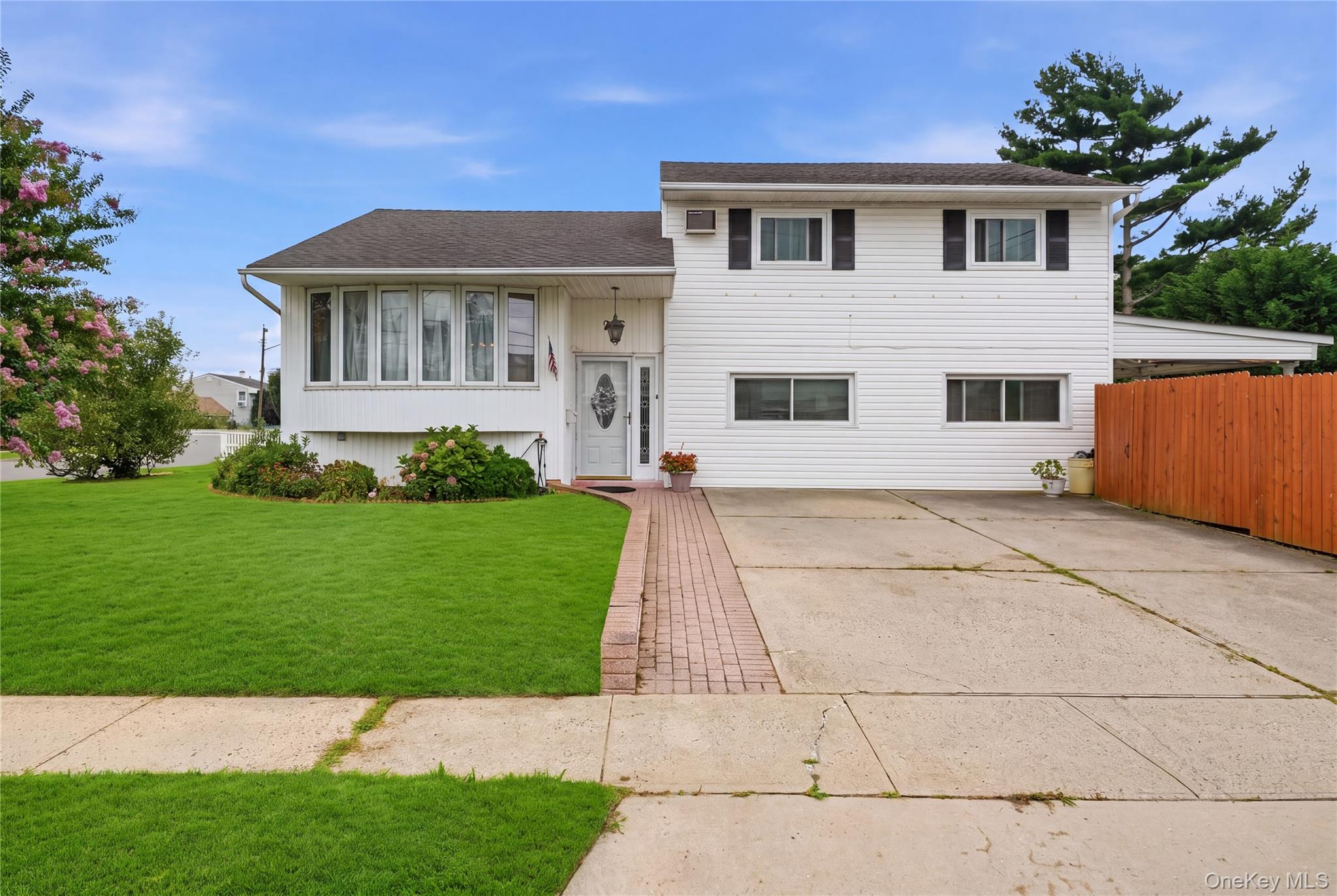 2nd image of 245 Seaford Ave, Oyster Bay, NY 11758 | MLS# 1040960