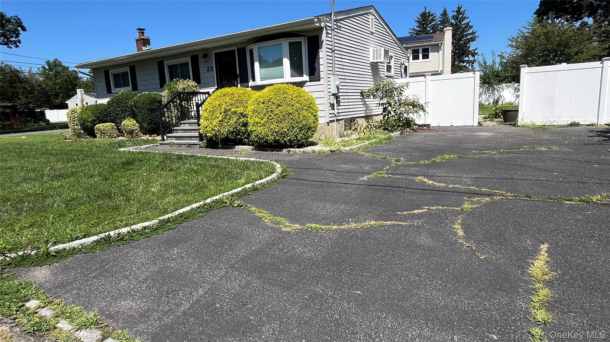 3rd image of 23 Pine St, Islip, NY 11717 | MLS# 1040975