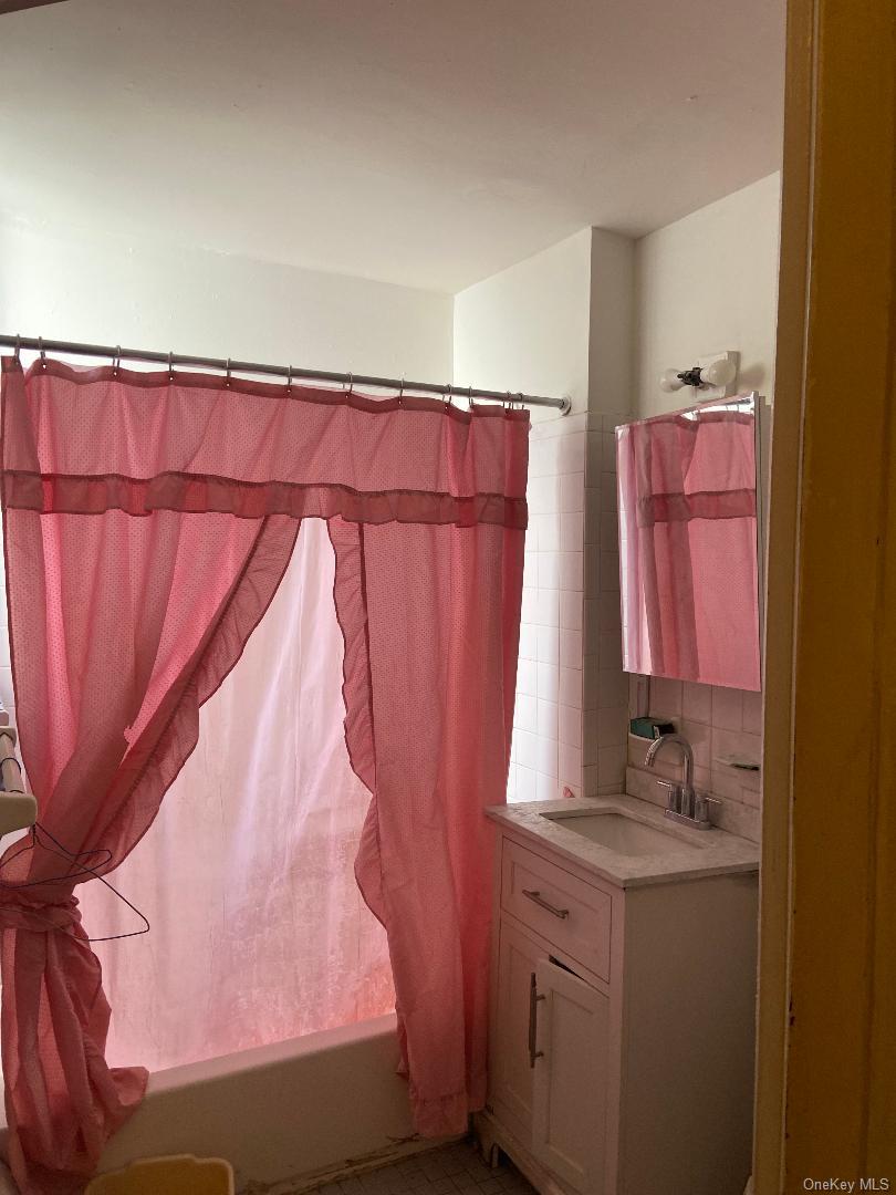 5th image of 478 Bainbridge # 1a Bainbridge Street #1A, New York, NY 11233 | MLS# 1040979
