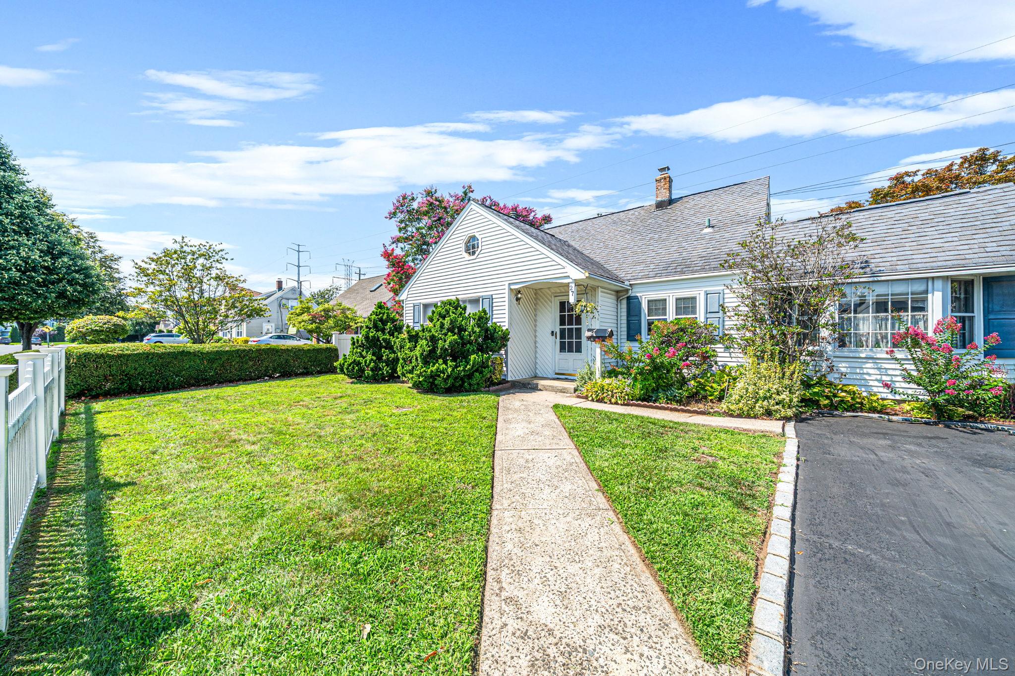 2nd image of 27 Old Farm Rd, Hempstead, NY 11756 | MLS# 1040981