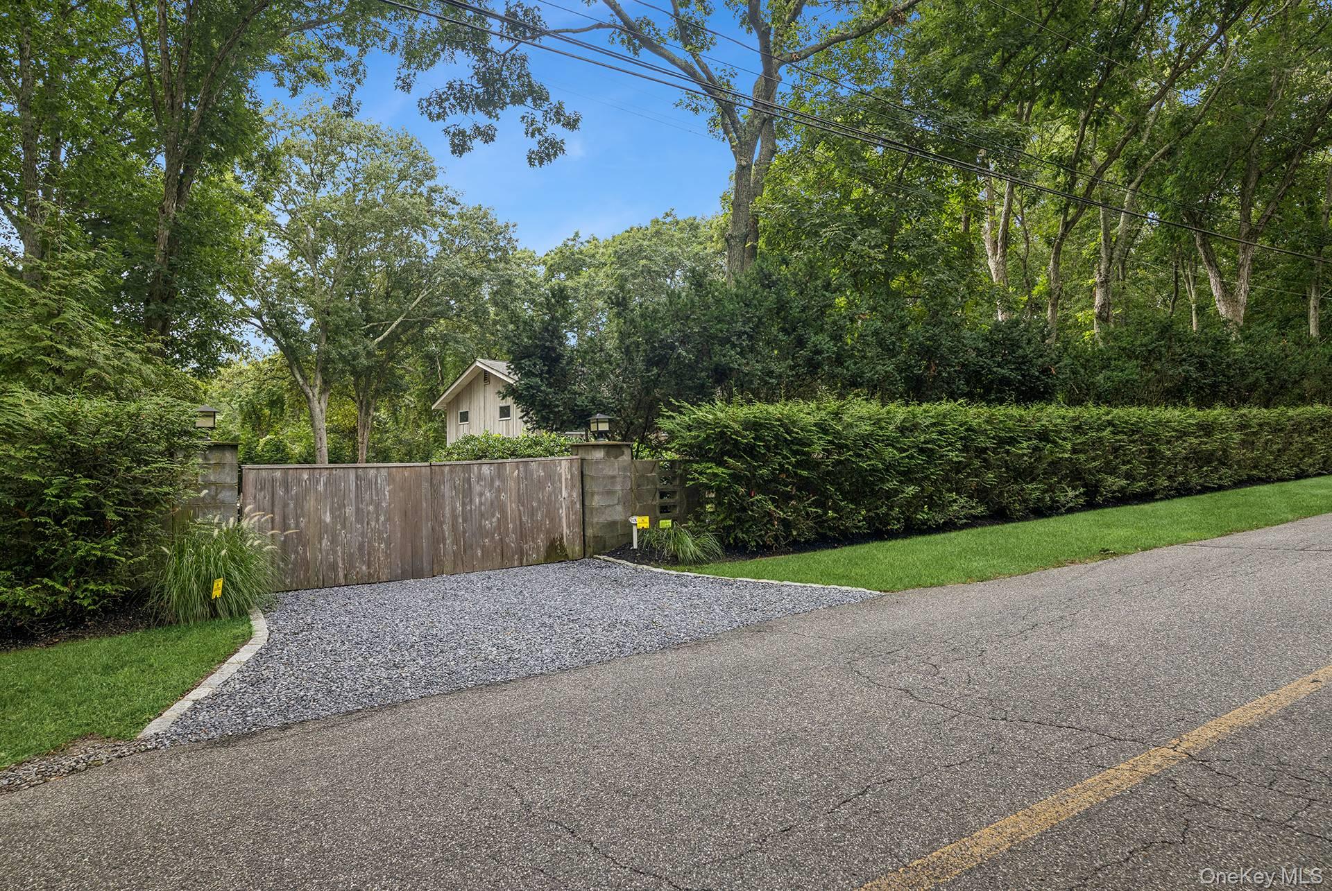45th image of 4 Lincoln St, East Hampton, NY 11963 | MLS# 1040984