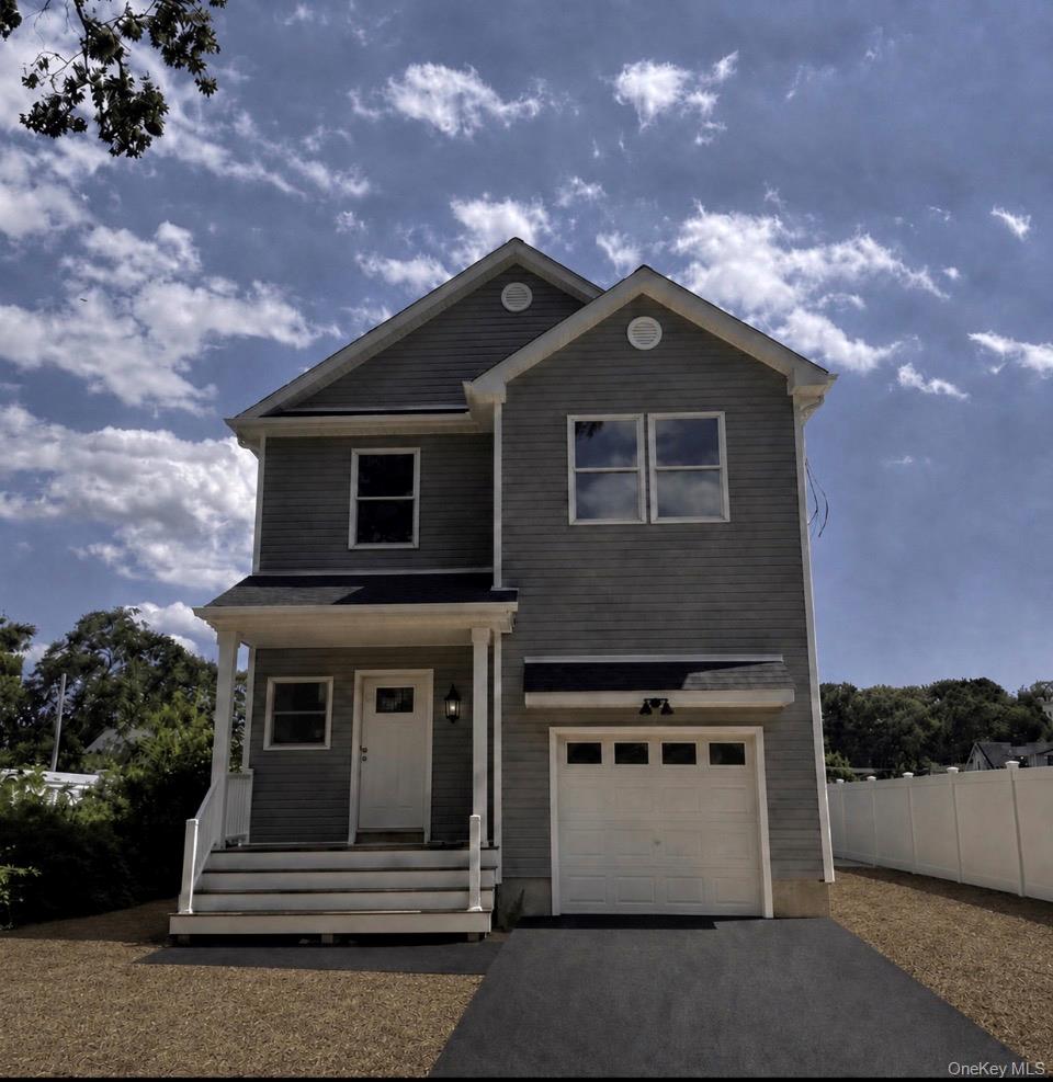 1st image of 35 Bedford St, Babylon, NY 11798 | MLS# 1040989
