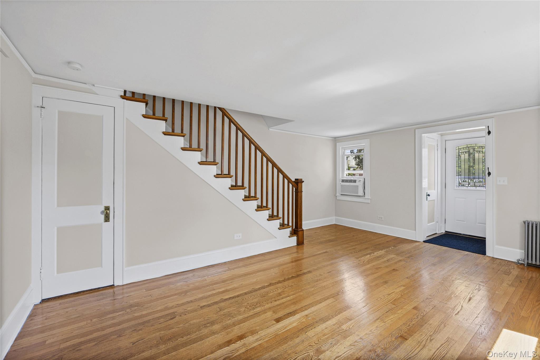 5th image of 20-22 Henry St, Smithtown, NY 11754 | MLS# 1040992