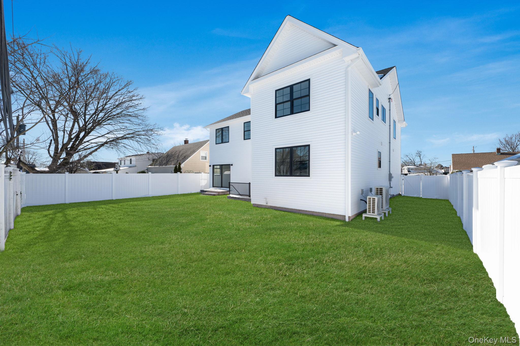 5th image of 35 Cotton, Hempstead, NY 11756 | MLS# 1041003