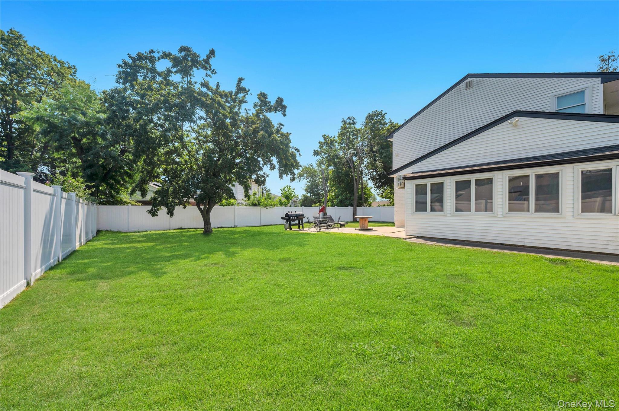 4th image of 241 Tree Rd, Brookhaven, NY 11720 | MLS# 1041011