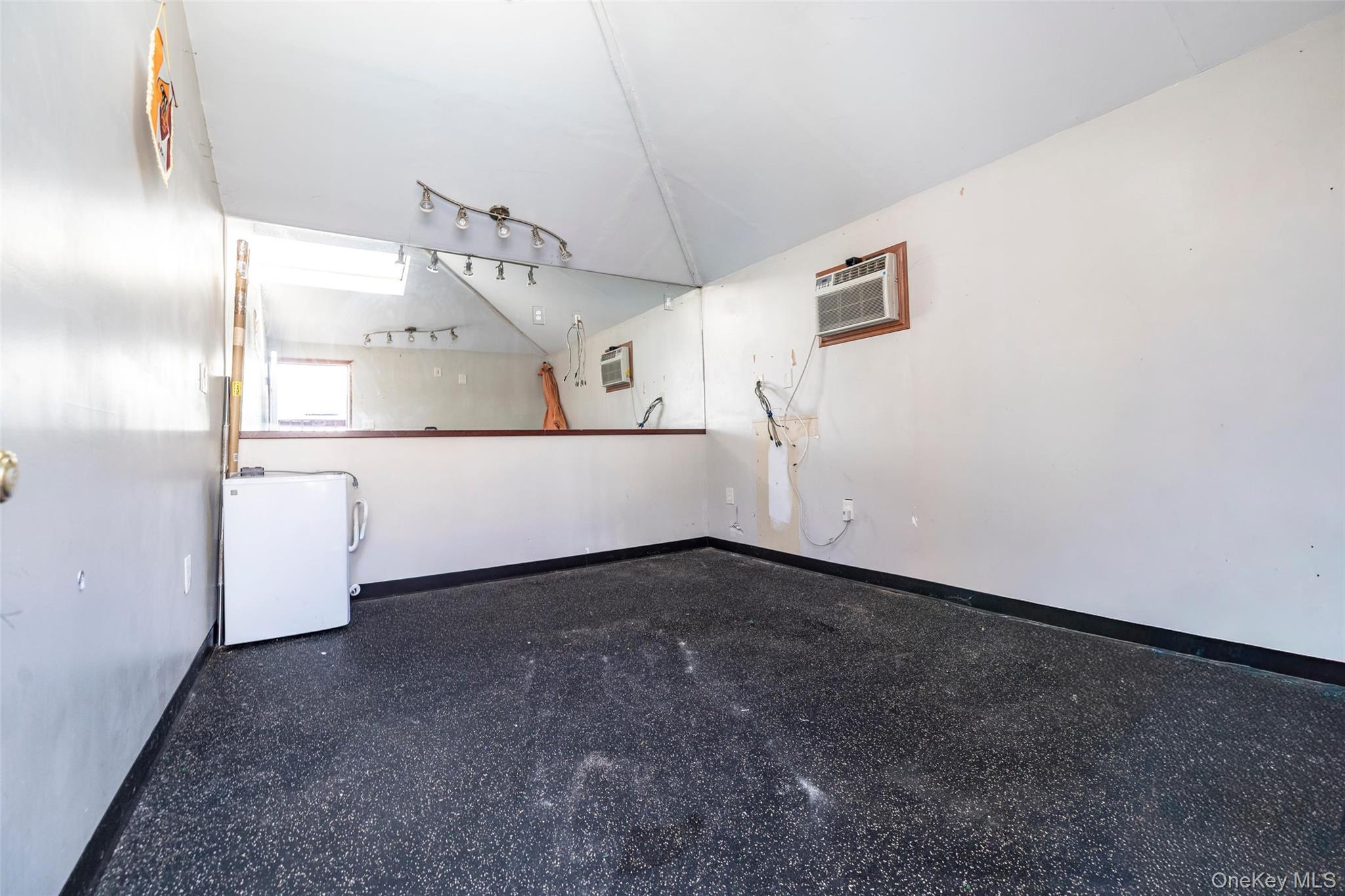 20th image of 145 Bismark Ave, Hempstead, NY 11581 | MLS# 1041019