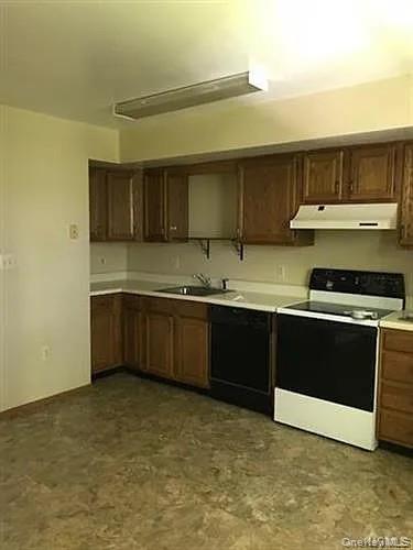 3rd image of 3 Kenny Ln, Thompson, NY 12751 | MLS# 1041022