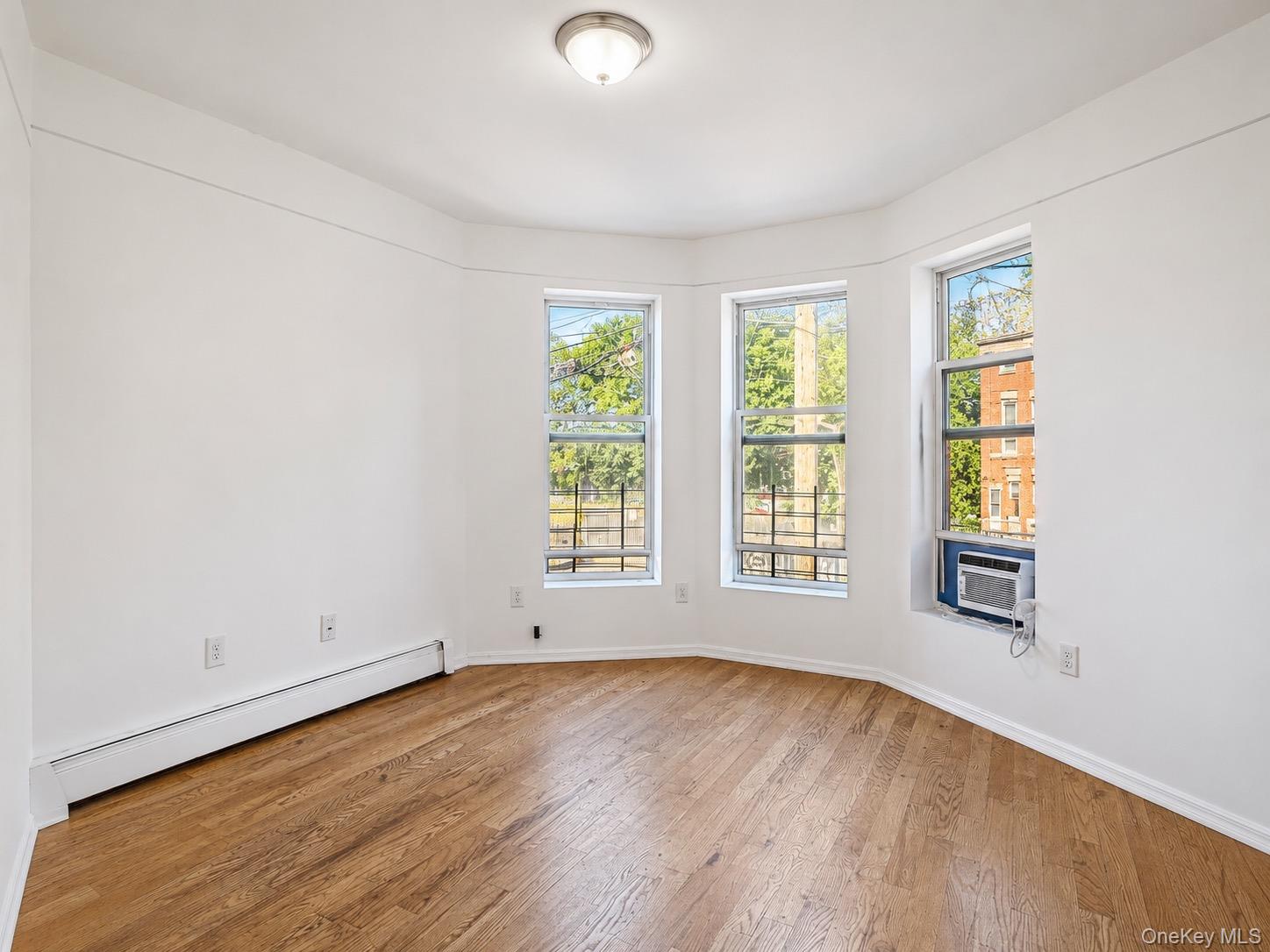 3rd image of 919 Bryant Ave, New York, NY 10474 | MLS# 1041068