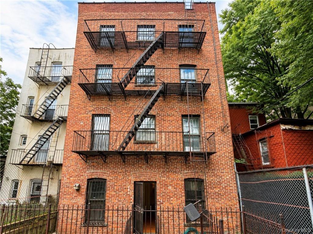 2nd image of 288 Sumpter St, New York, NY 11233 | MLS# 1041082