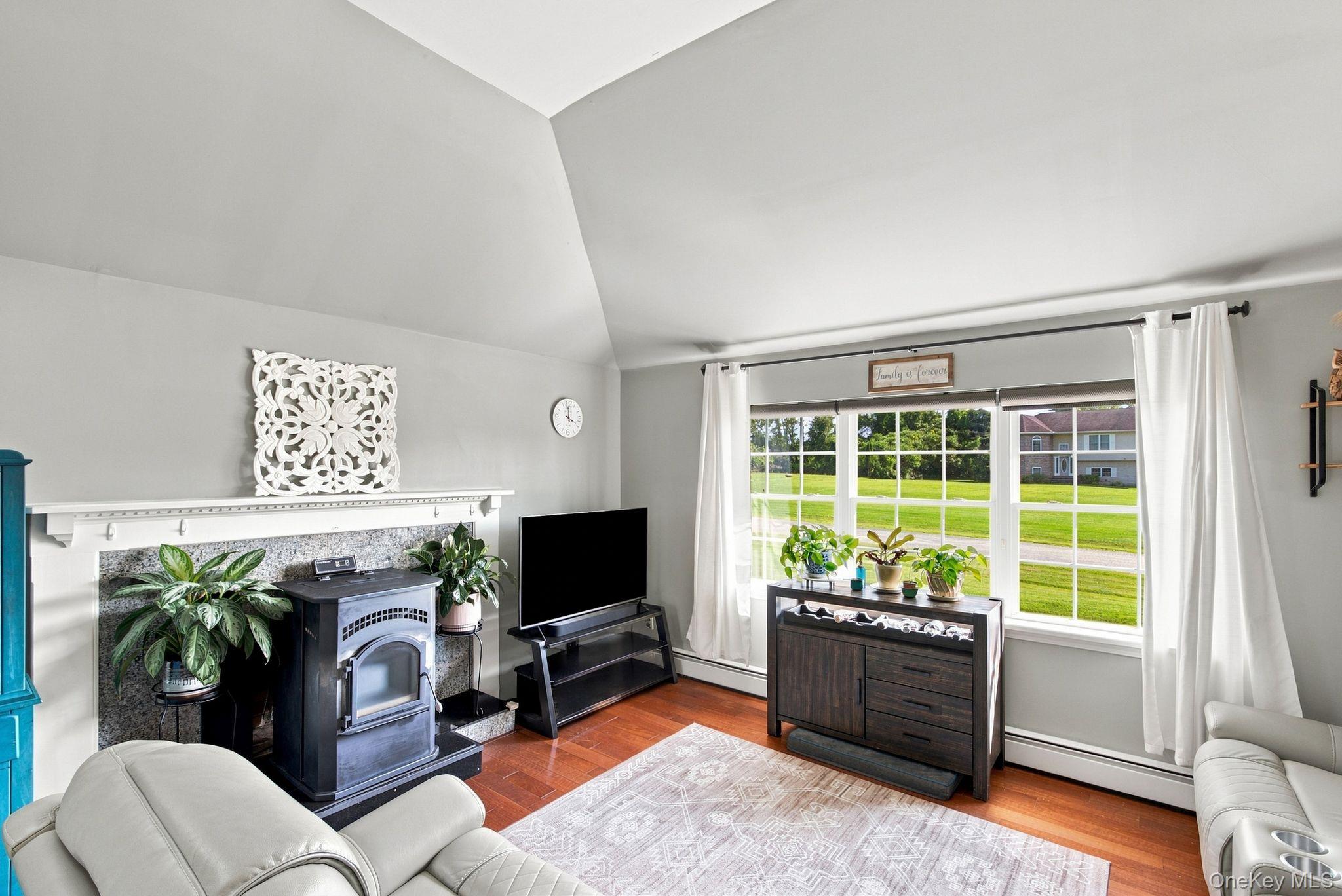 4th image of 16 Rosio Ln, Plattekill, NY 12548 | MLS# 1041091