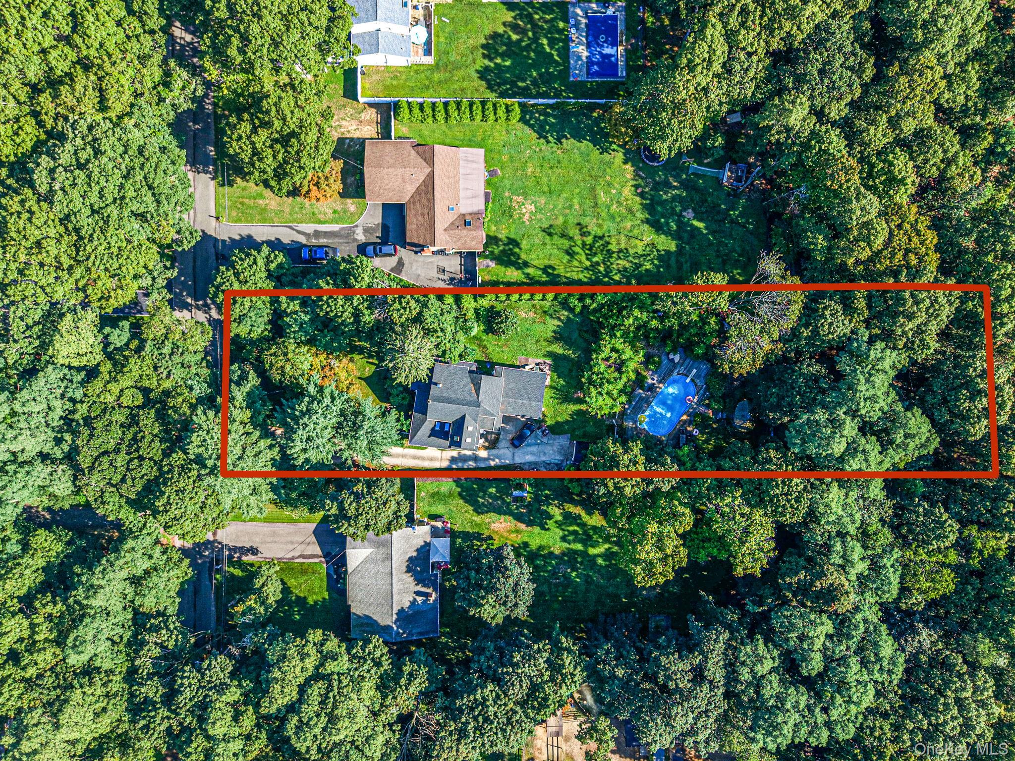 46th image of 187 Oak St, Brookhaven, NY 11763 | MLS# 1041110