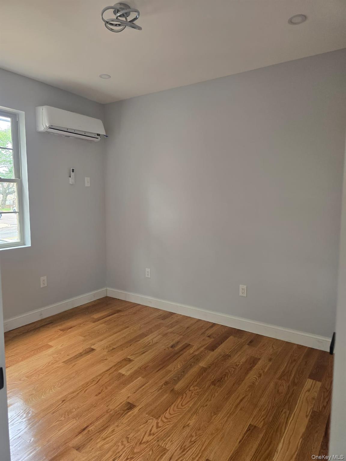 3rd image of 13055 123Rd St, New York, NY 11420 | MLS# 1041132