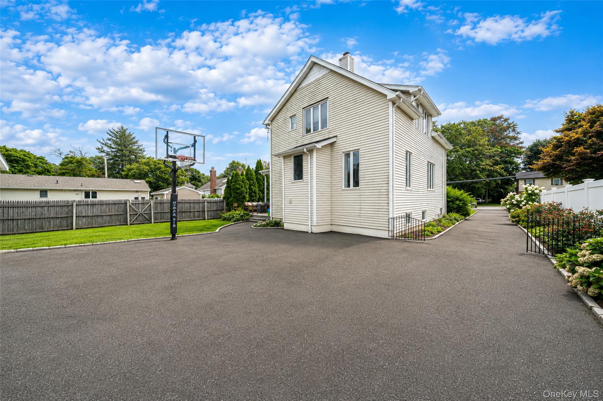 3rd image of 67 Boulevard Ave, Huntington, NY 11740 | MLS# 1041158