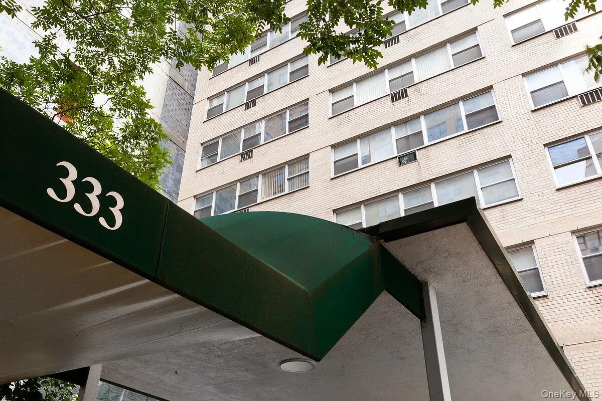 2nd image of 333 E 46th St #10E, New York, NY 10017 | MLS# 1041162