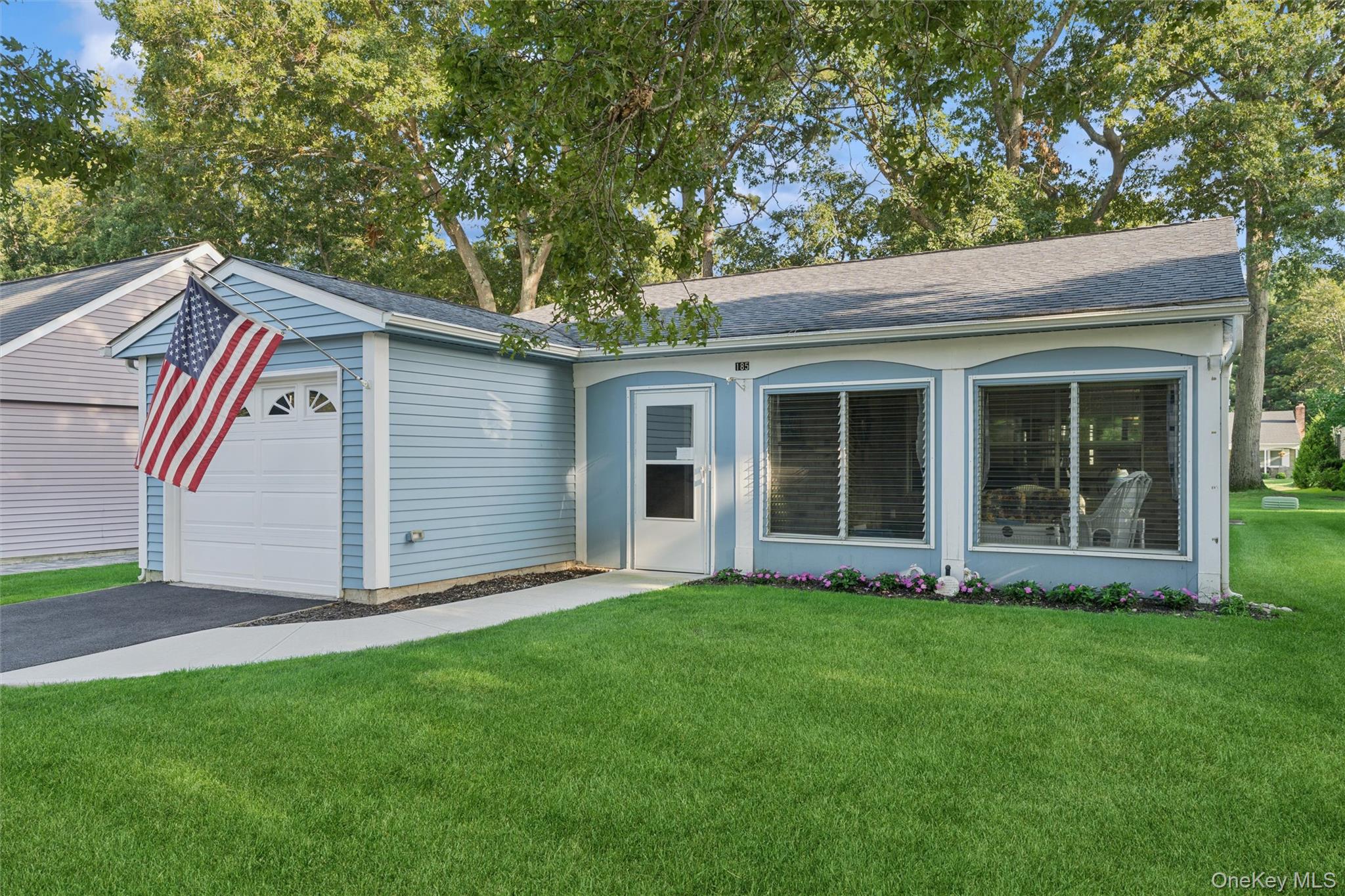 2nd image of 185 Kingston Dr, Brookhaven, NY 11961 | MLS# 1041185