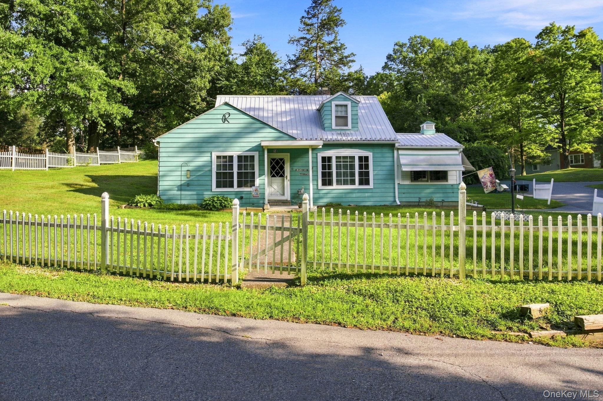 1st image of 10 Birchwood Ter, Hyde Park, NY 12601 | MLS# 1041207