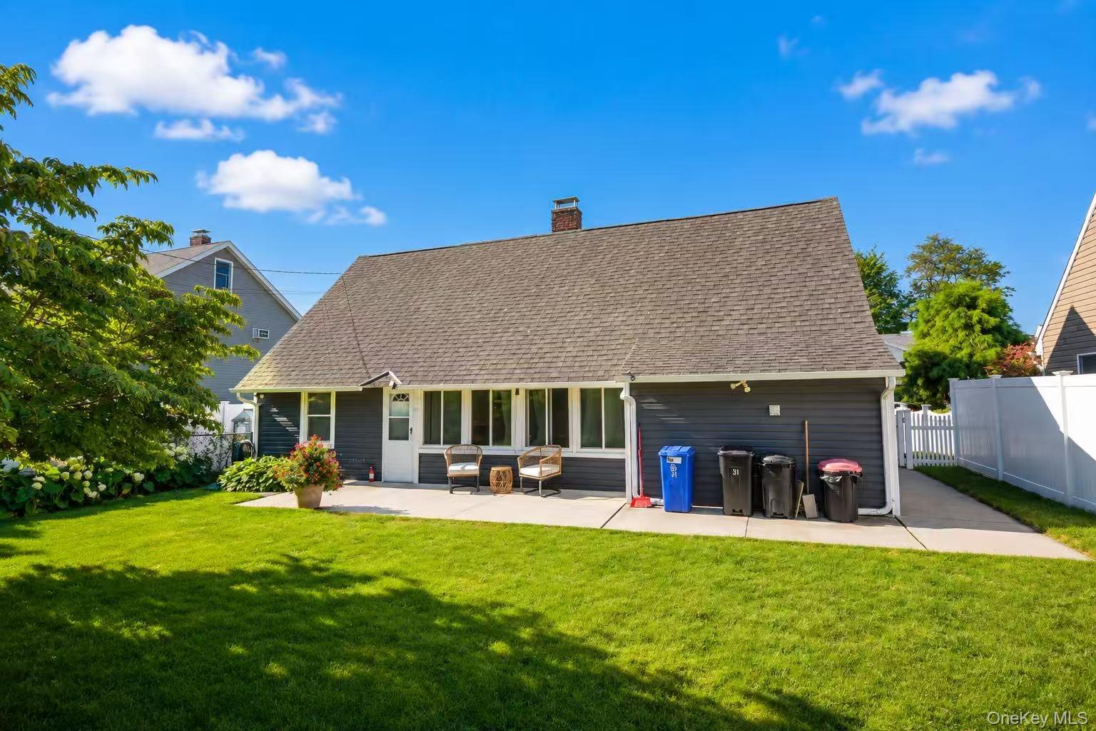 4th image of 31 Sunrise Ln, Hempstead, NY 11756 | MLS# 1041209