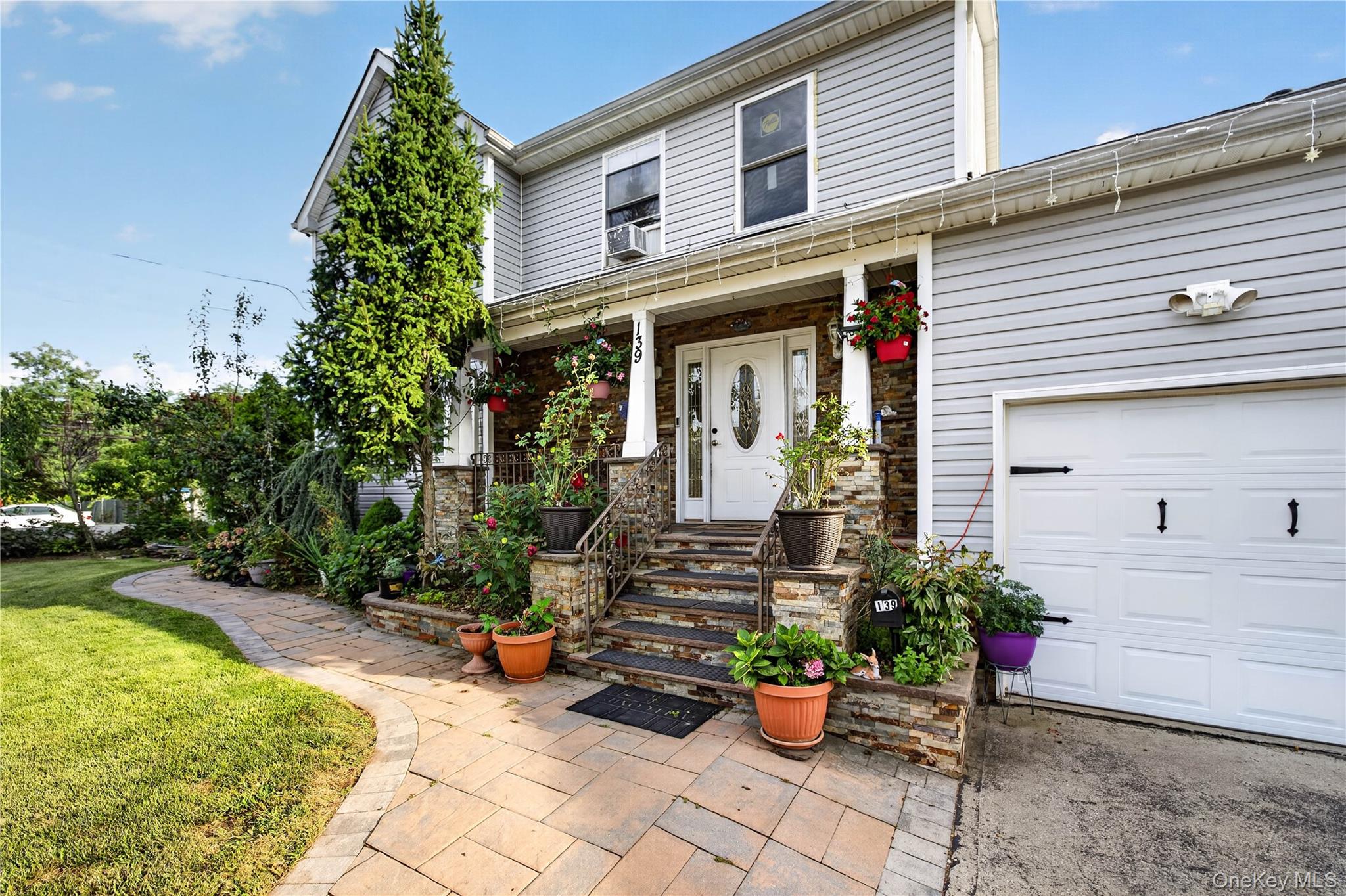 4th image of 139 Smith St, Babylon, NY 11701 | MLS# 1041214