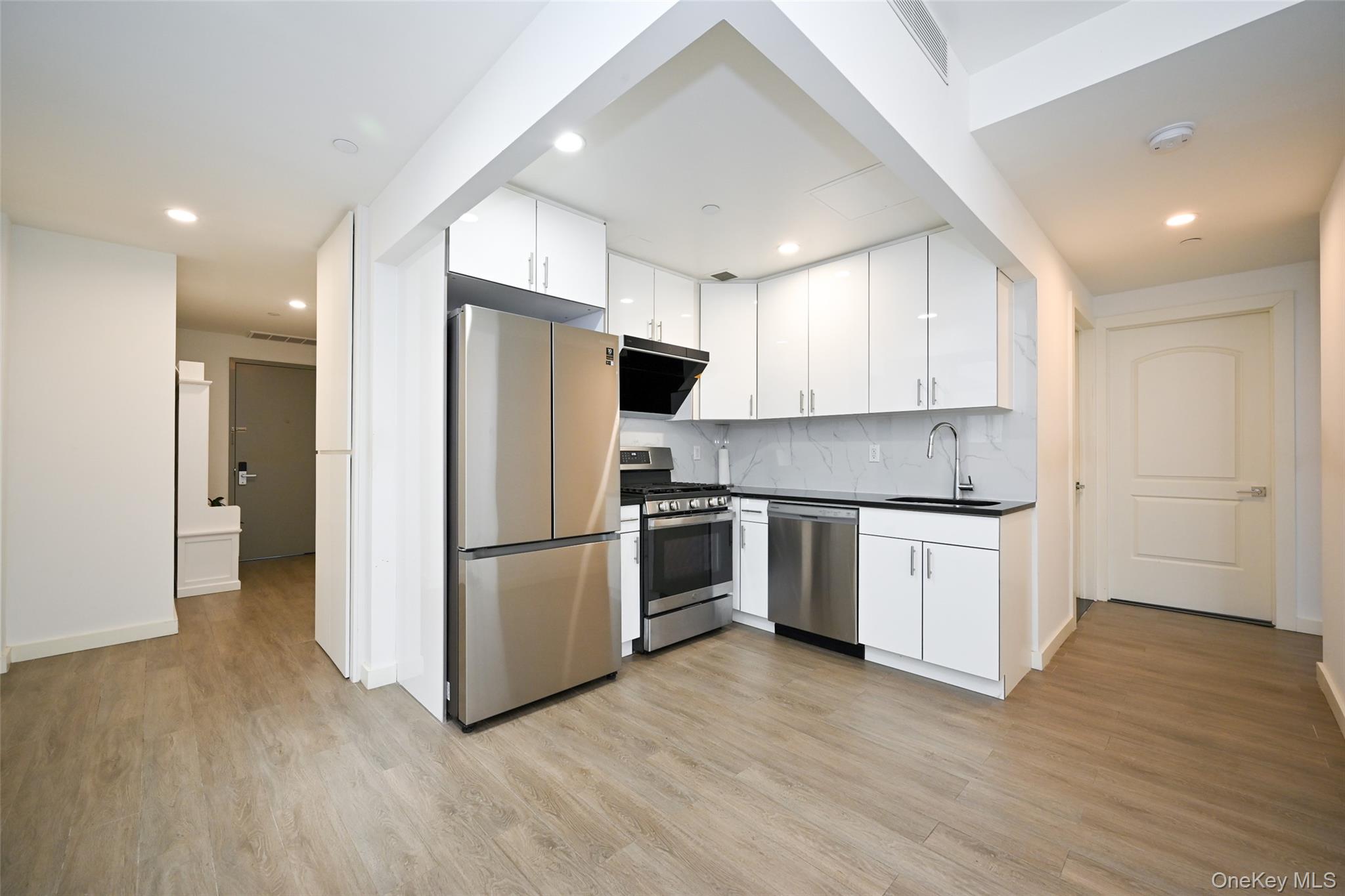 4th image of 144-27 Sanford Ave, New York, NY 11355