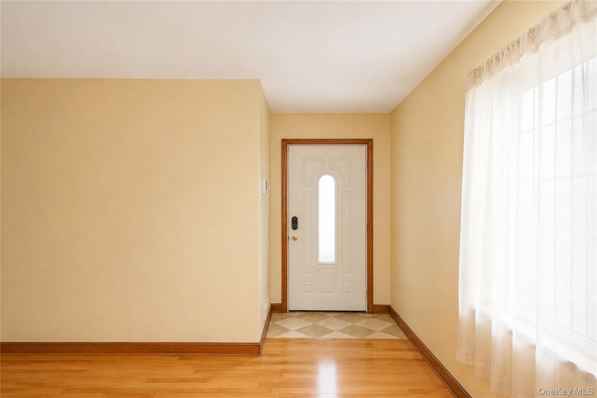 5th image of 3895 Amboy Rd, New York, NY 10308 | MLS# 1041255
