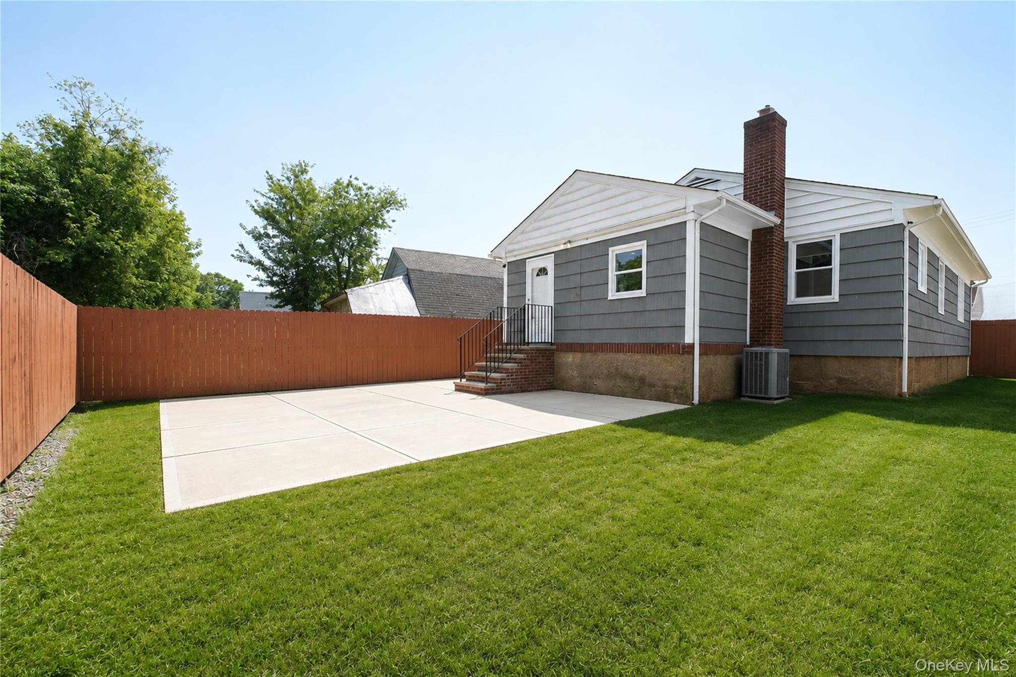 4th image of 3895 Amboy Rd, New York, NY 10308 | MLS# 1041255