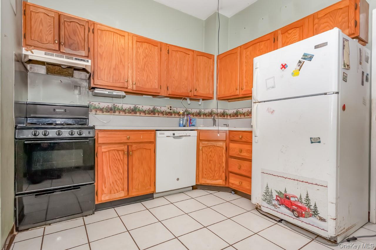 4th image of 1 Lakeview Dr #LL5, Peekskill, NY 10566 | MLS# 1041293