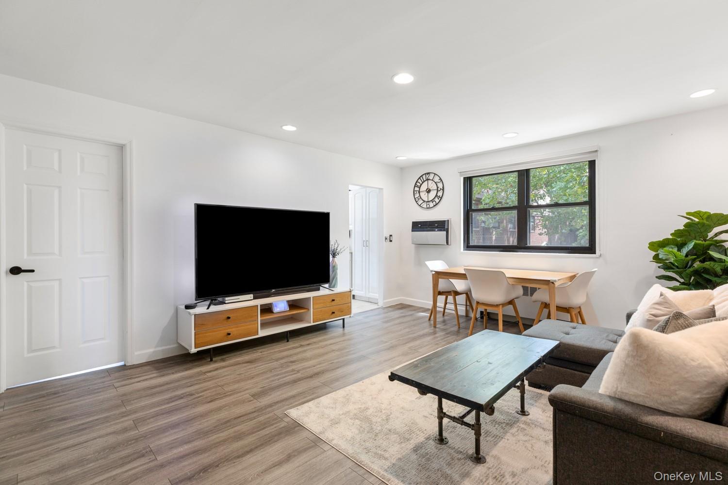 4th image of 58 09 246Th Crescent #upper unit, New York, NY 11362 | MLS# 1041295