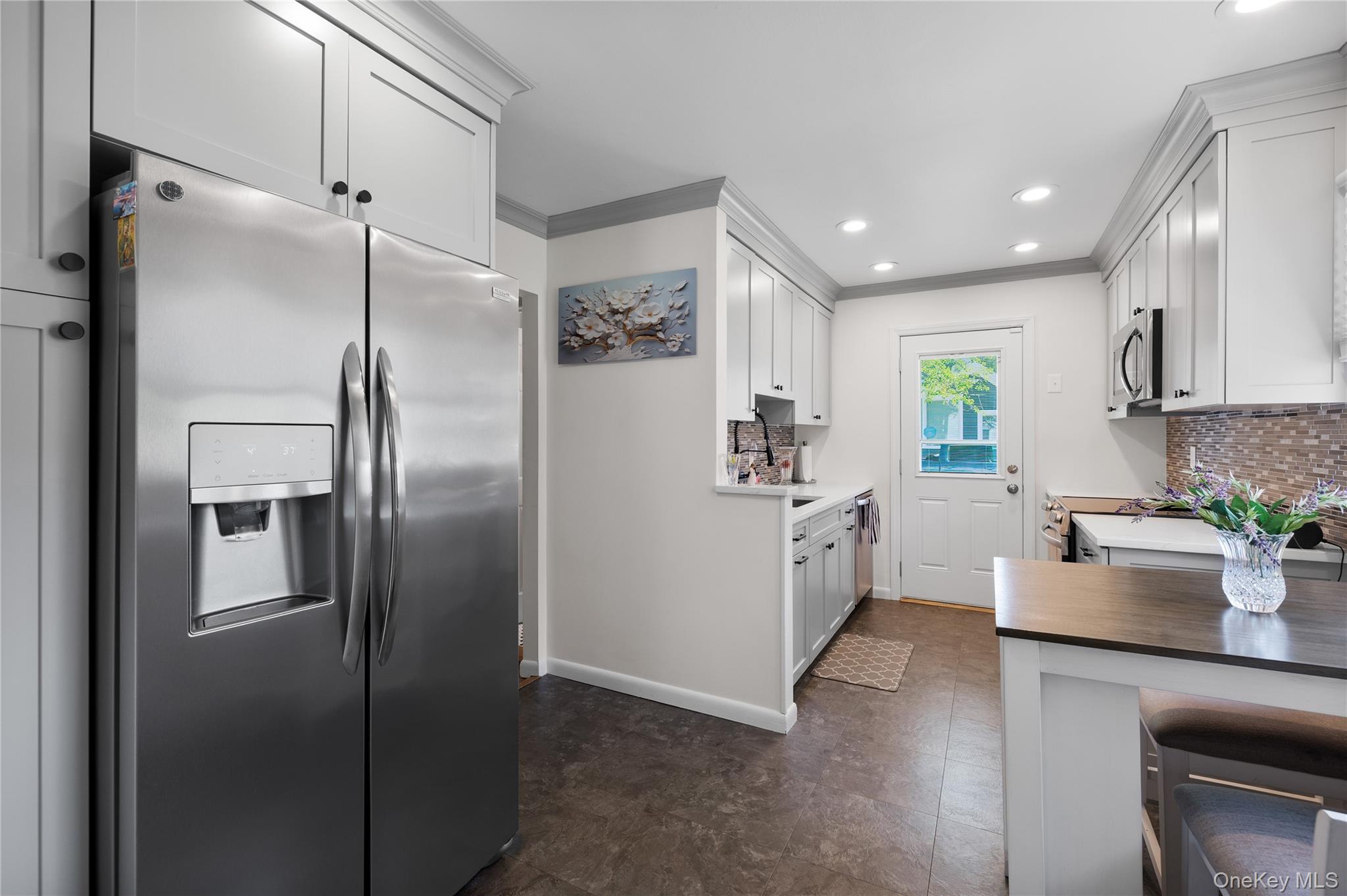 4th image of 13 Westwood Dr, Babylon, NY 11703 | MLS# 1041339
