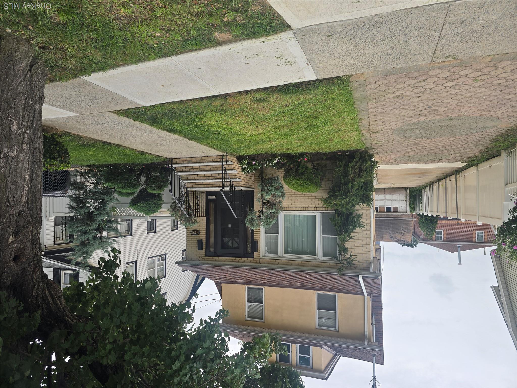 1st image of 11428 175th St, New York, NY 11434 | MLS# 1041375