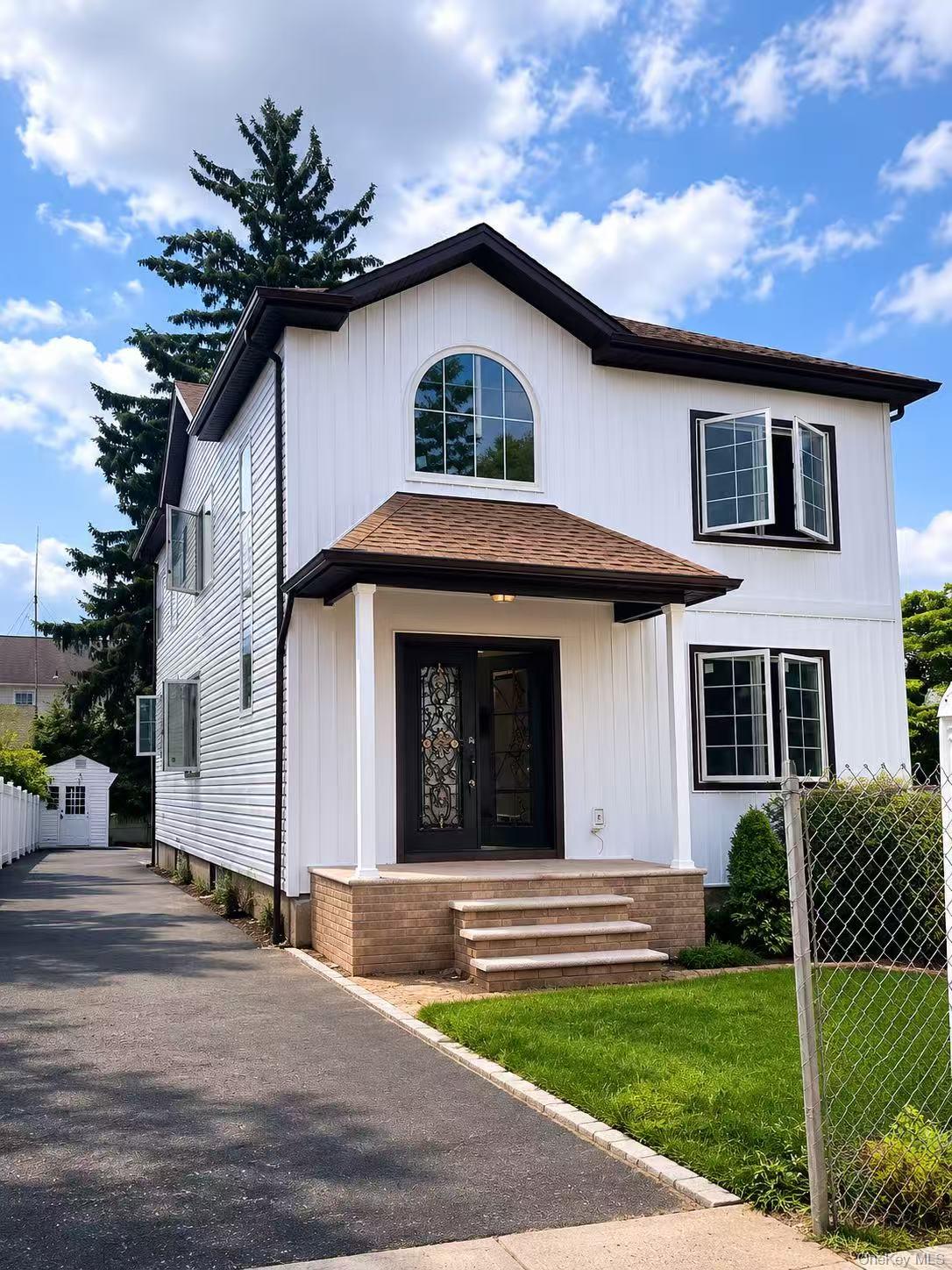 1st image of 88 Dyckman Ave, North Hempstead, NY 11040 | MLS# 1041378