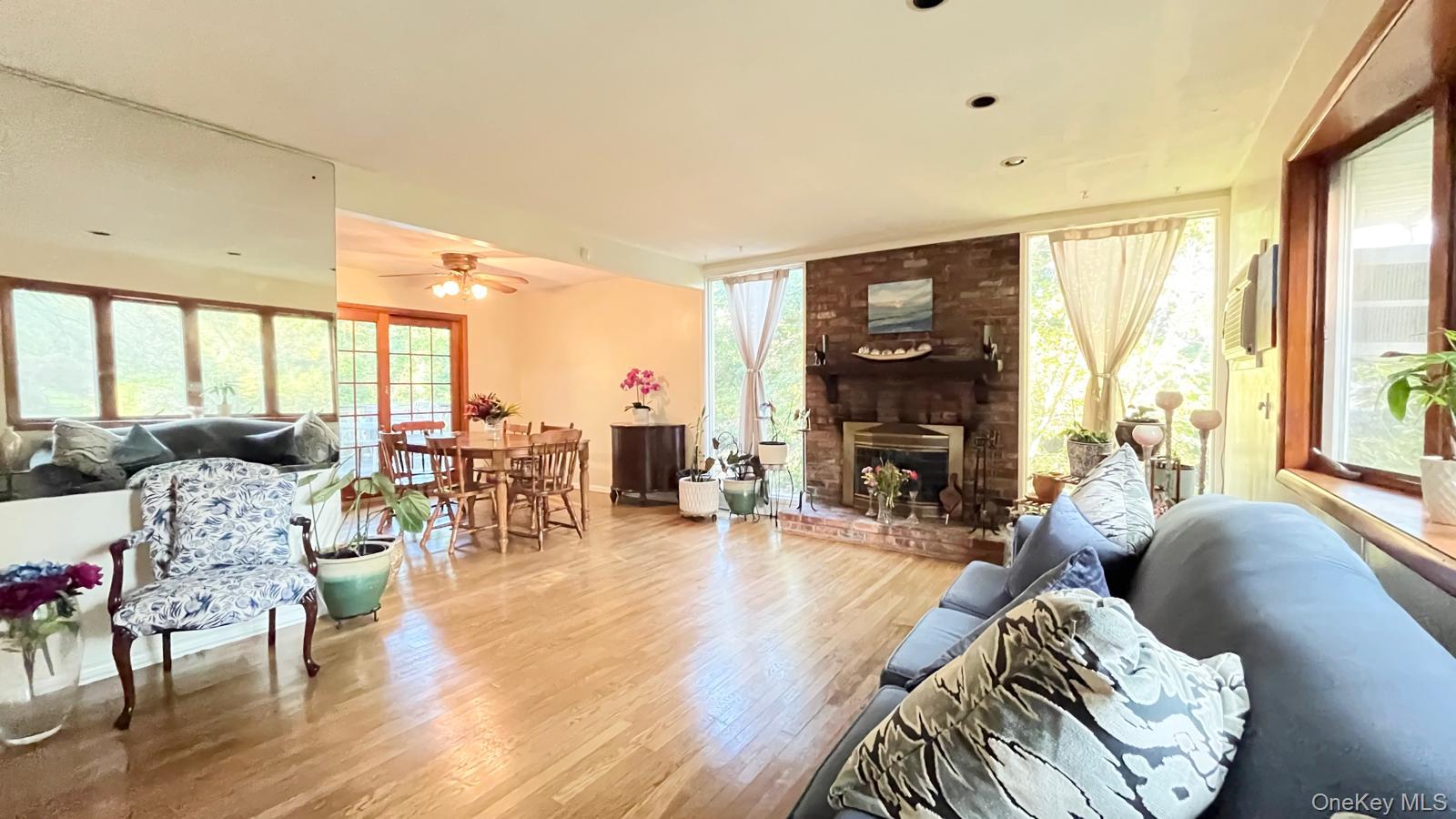 4th image of 5 Arizona Pl, Huntington, NY 11746 | MLS# 1041406