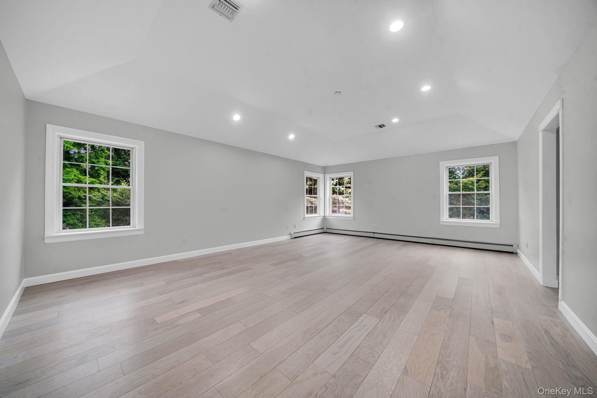Photo 38 of Single family home for sale at 9 Gooler Ct, Stony Point, NY 10980 | MLS# 1041603 | Listing updated on 2026-09-05