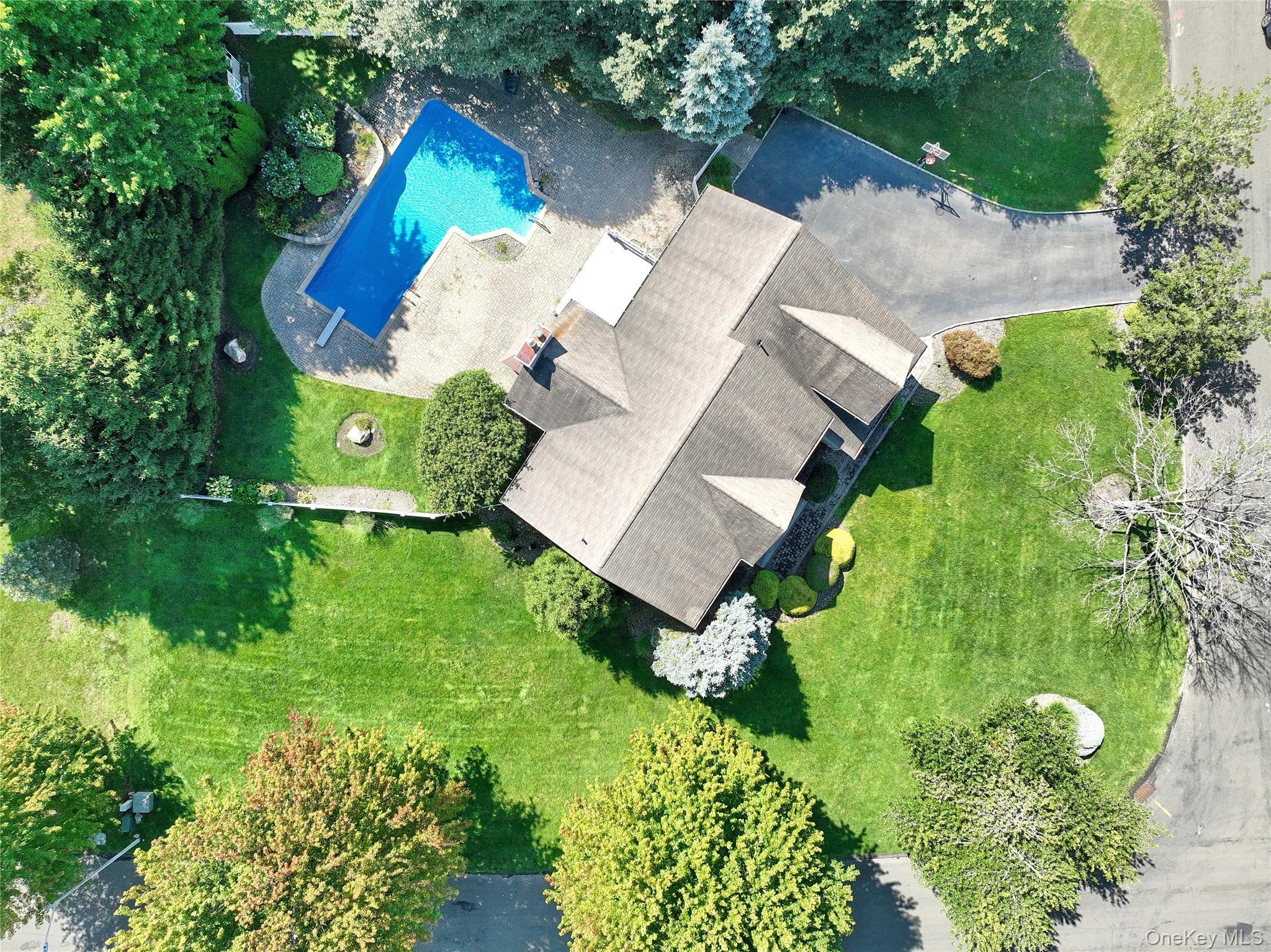 Photo 2 of Single family home for sale at 9 Gooler Ct, Stony Point, NY 10980 | MLS# 1041603 | Listing updated on 2026-09-05