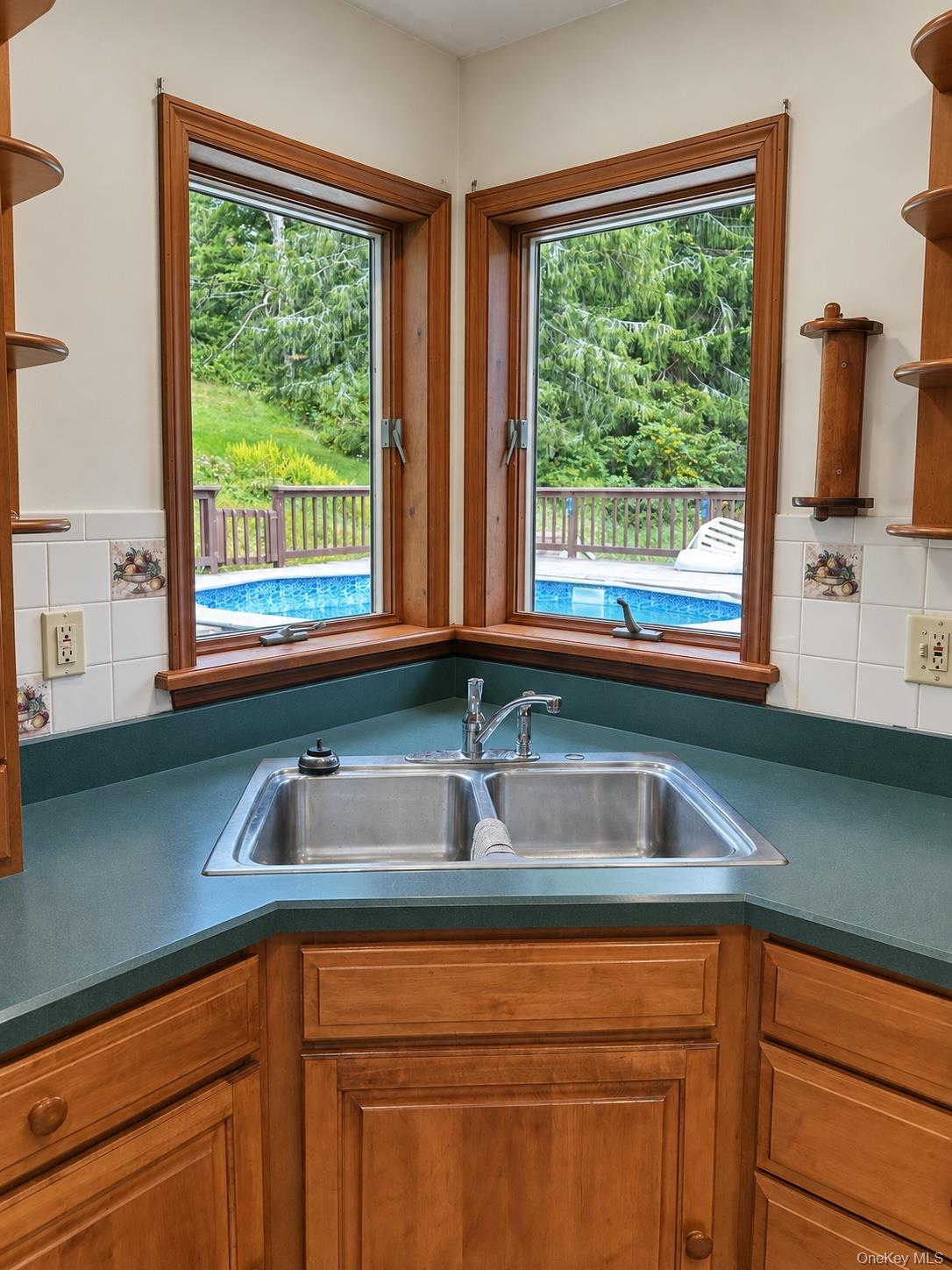Photo 3 of Single family home for sale at 979 Debruce Rd, Rockland, NY 12758 | MLS# 1043419 | Listing updated on 2026-09-05