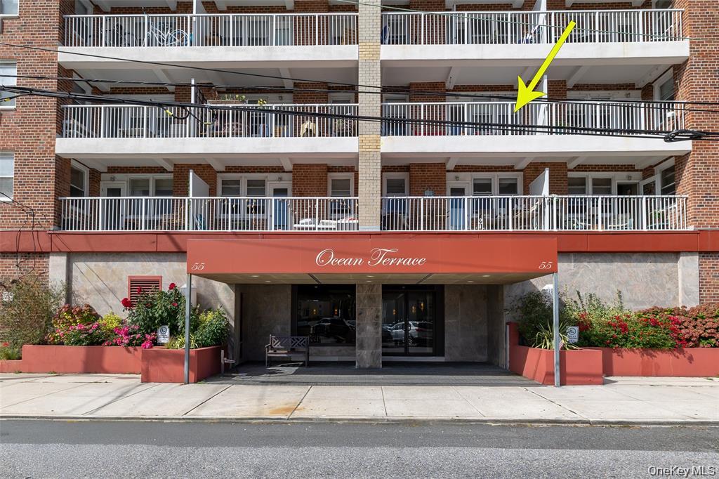Listing Photo 3 - Condo for sale in building located at 55 Monroe Blvd, Hempstead, NY 11561 - Unit #5-R