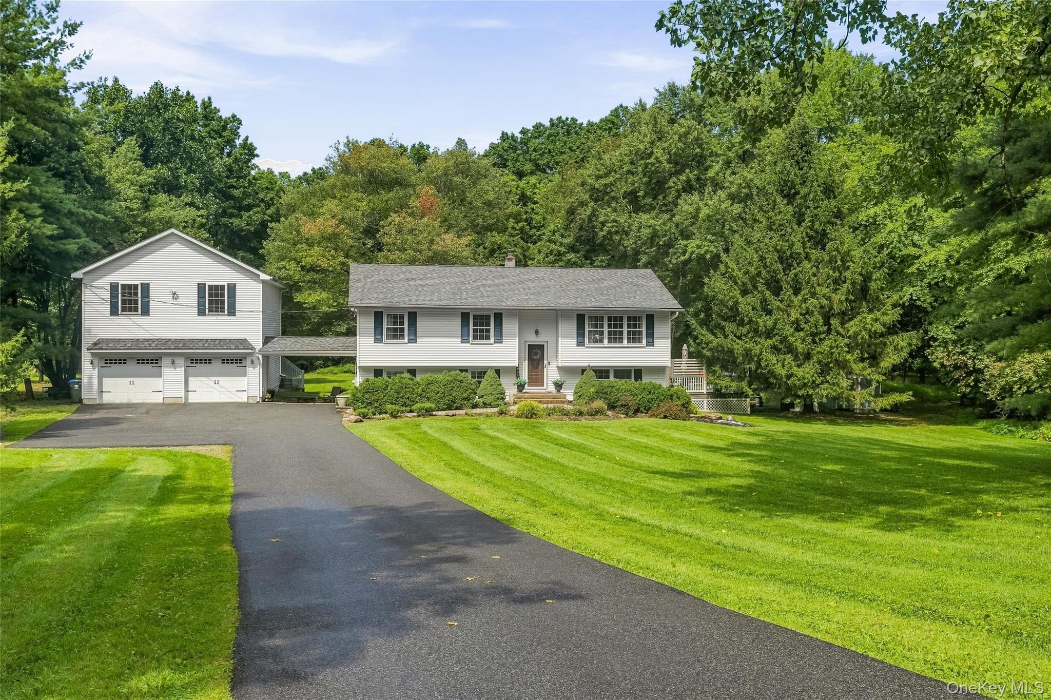 Photo 1 of Single family home for sale at 167 Woodcock Mtn Rd, Blooming Grove, NY 10992 | MLS# 1044952 | Listing updated on 2026-09-04