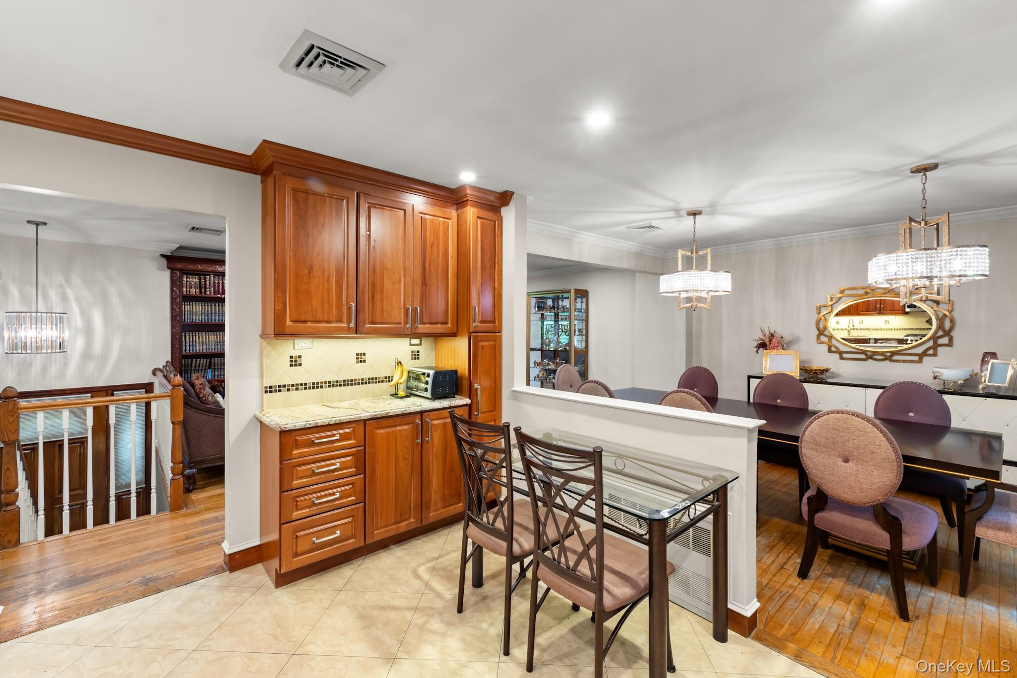 Photo 4 of Single family home for sale at 1 Earl Ct, Ramapo, NY 10952 | MLS# 1045140 | Listing updated on 2026-09-03