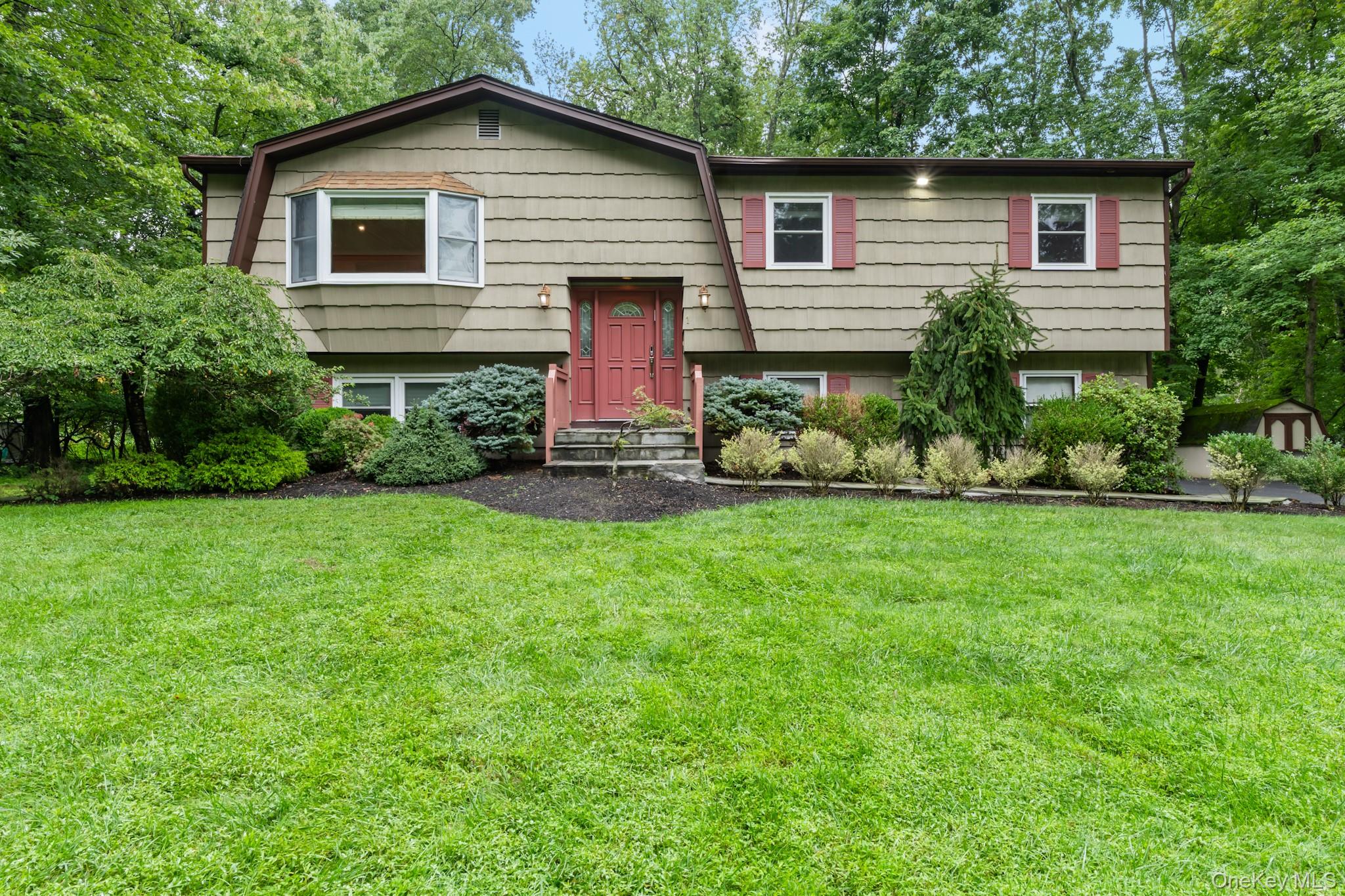 Photo 1 of Single family home for sale at 1 Earl Ct, Ramapo, NY 10952 | MLS# 1045140 | Listing updated on 2026-09-03