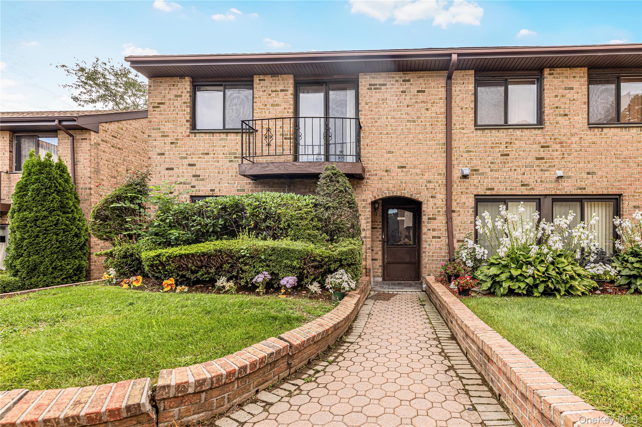 Photo 3 of Condo for sale at 11 Jackson Ave #27, Yonkers, NY 10583 | MLS# 1045284 | Listing updated on 2026-09-05