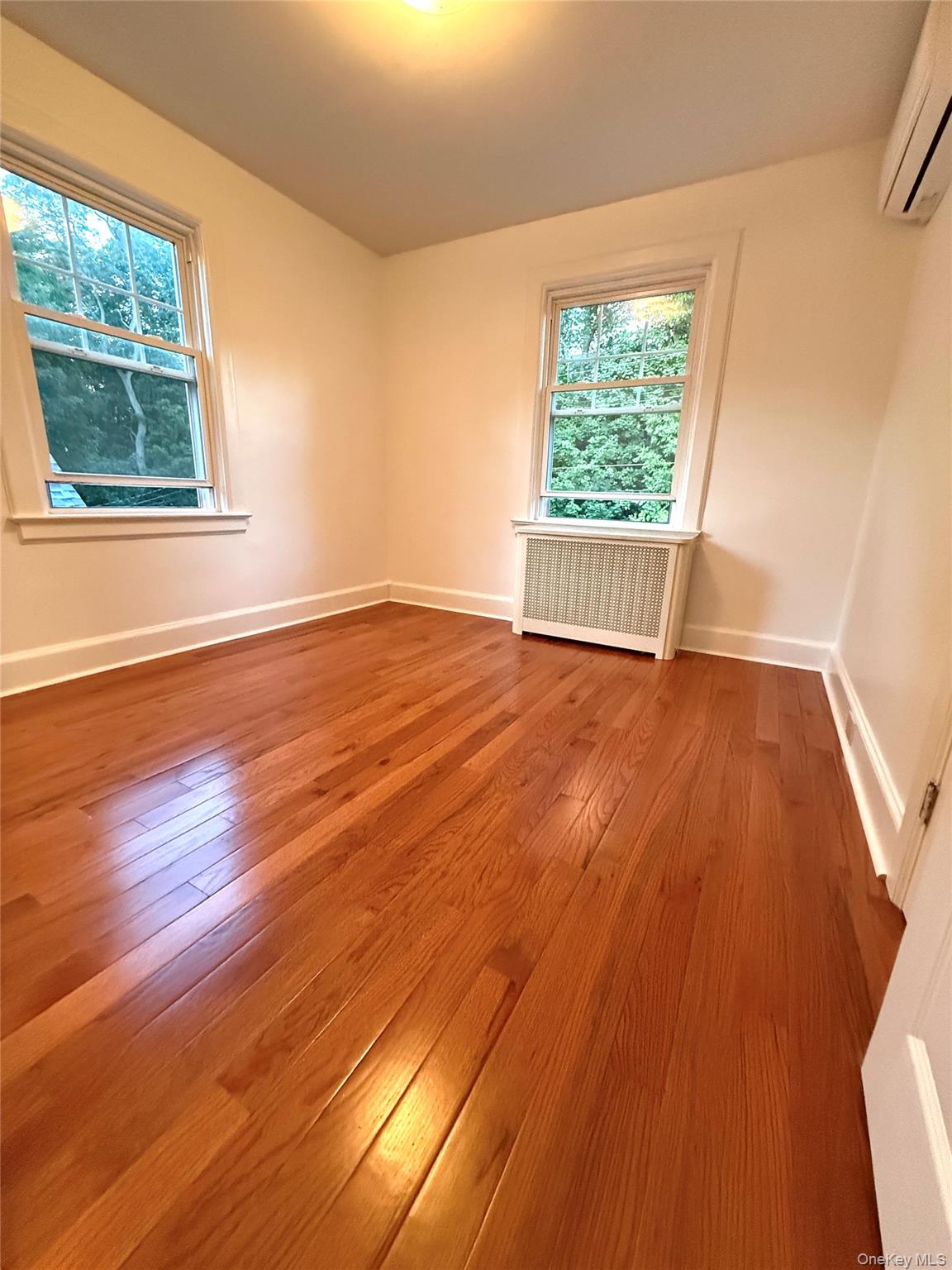 Photo 4 of Single family home for sale at 413 Fort Washington Ave, Mount Pleasant, NY 10532 | MLS# 1046739 | Listing updated on 2026-09-05