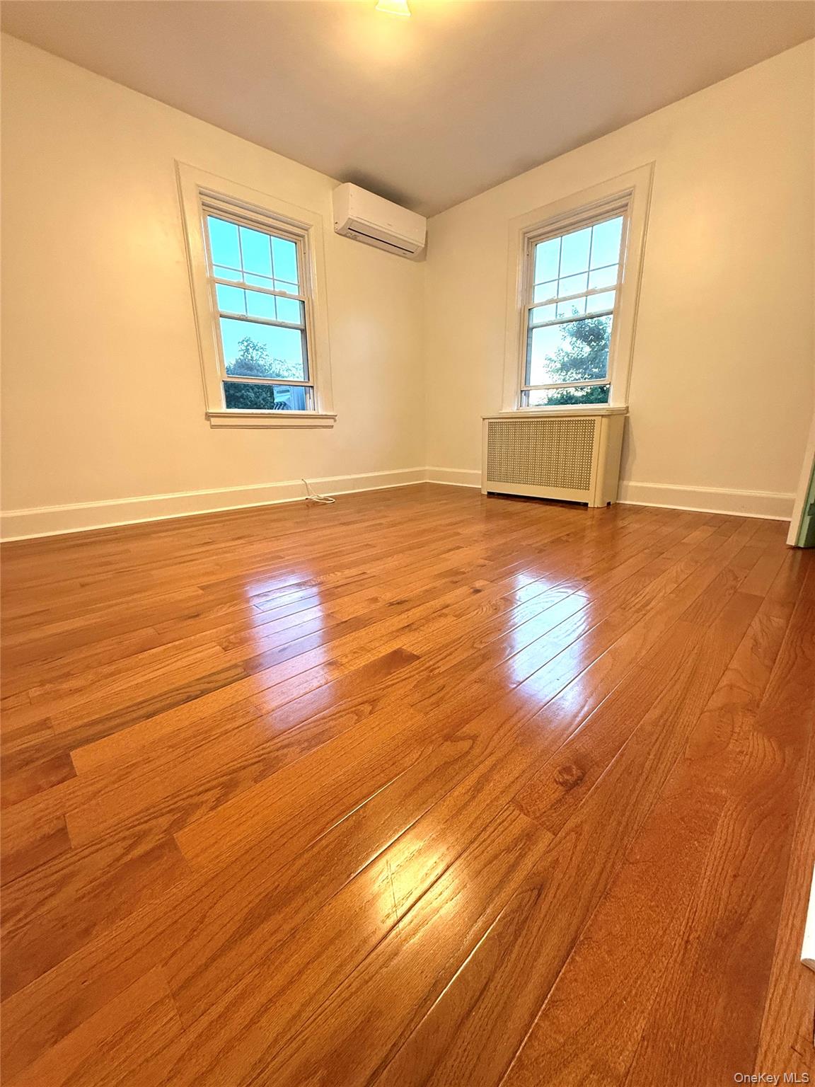 Photo 3 of Single family home for sale at 413 Fort Washington Ave, Mount Pleasant, NY 10532 | MLS# 1046739 | Listing updated on 2026-09-05