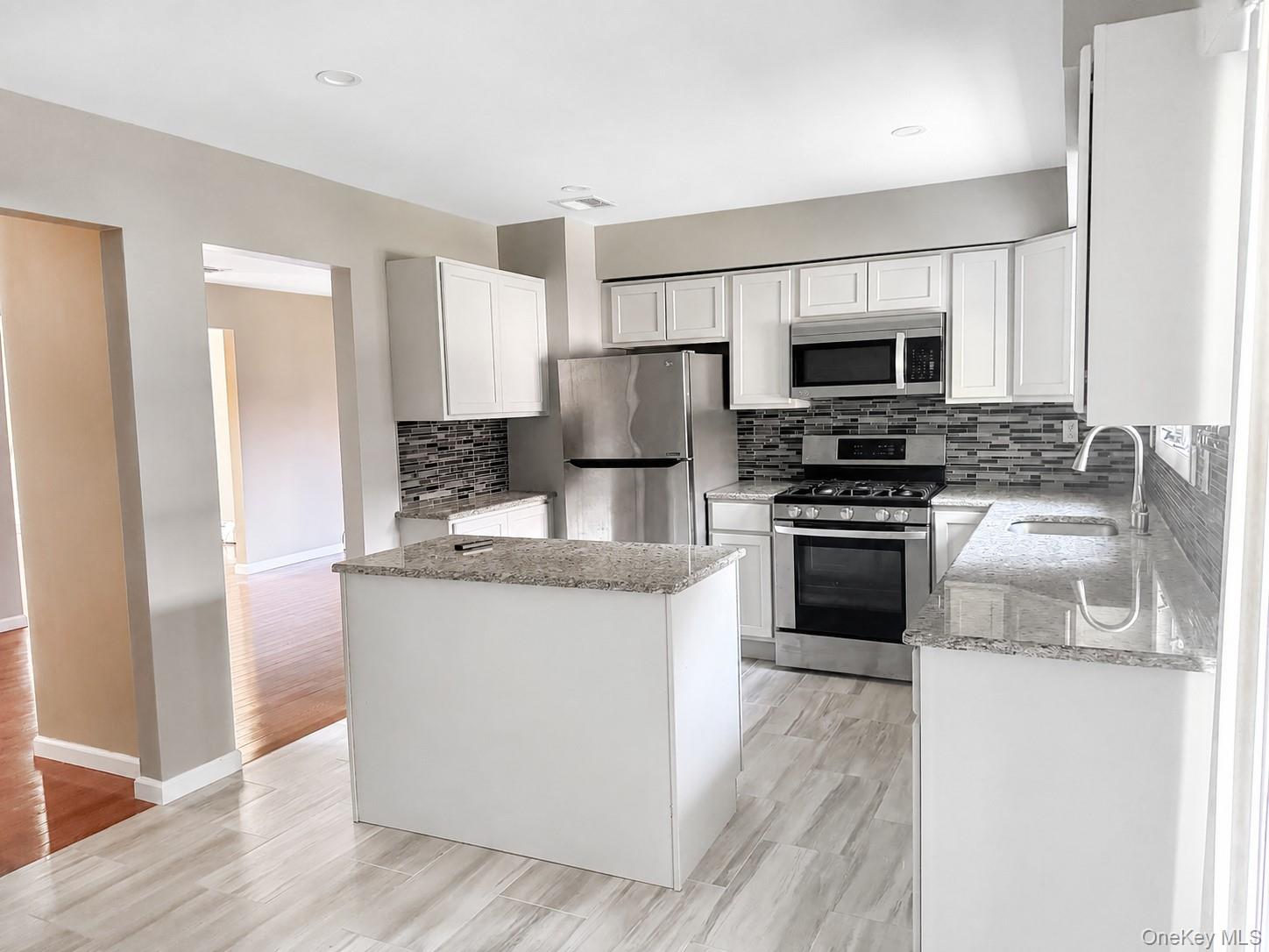 Photo 2 of Condo for sale at 10 Braemar Ct, Clarkstown, NY 10956 | MLS# 1047111 | Listing updated on 2026-09-05